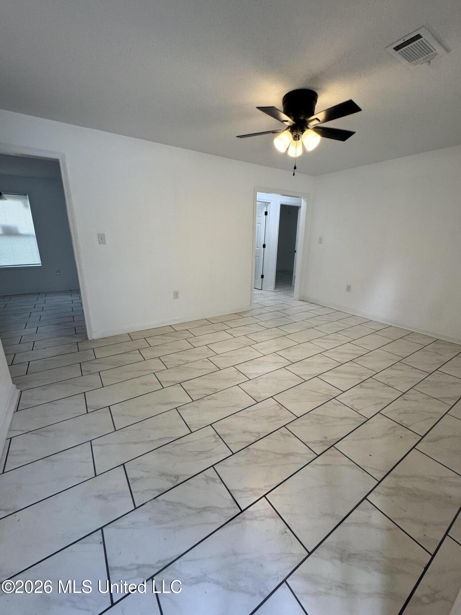 905 8th Street Property Photo 6