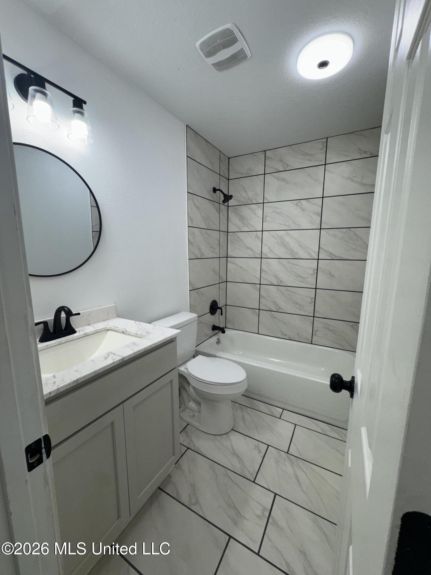 905 8th Street Property Photo 12