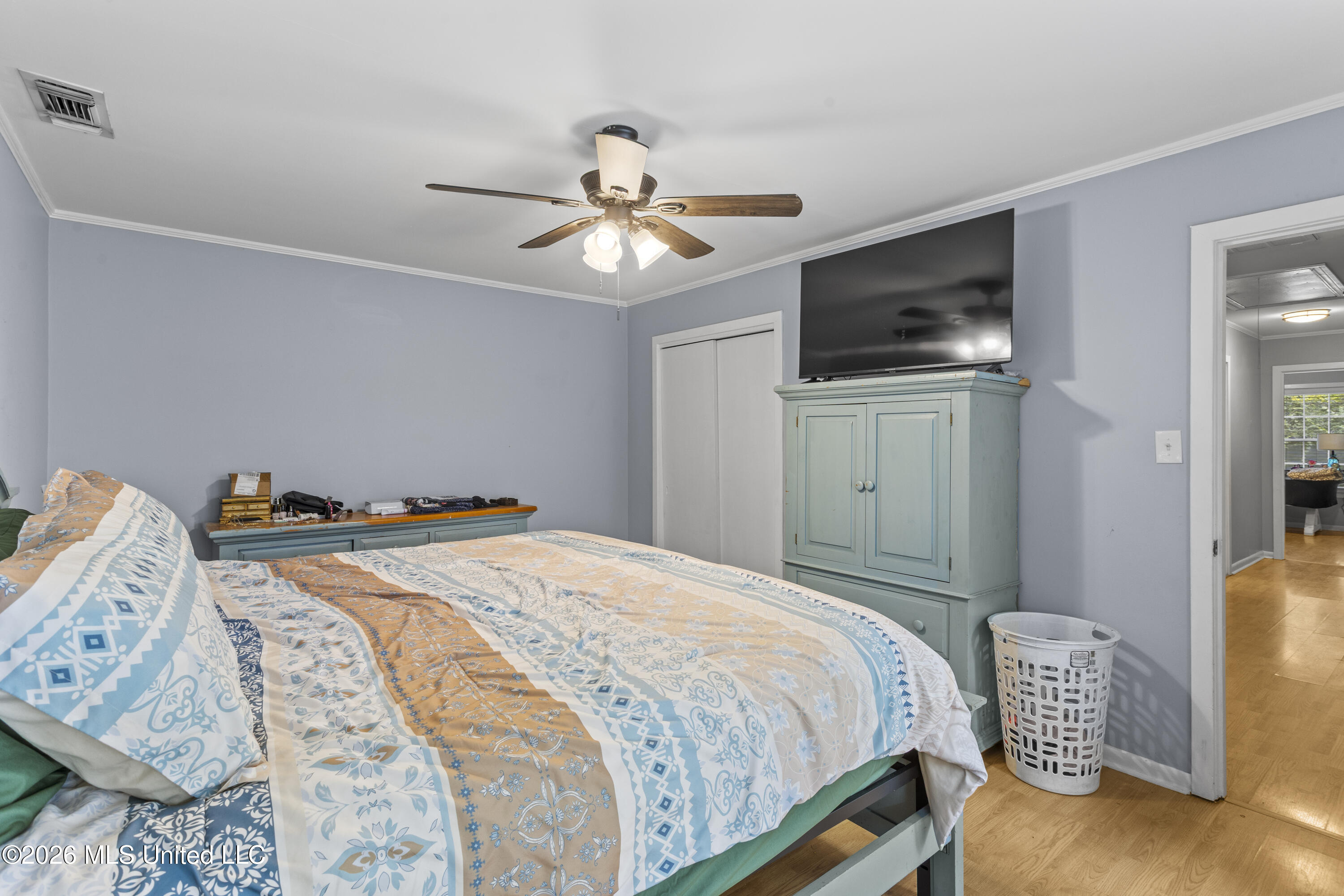 345 Balmoral Road Property Photo 17