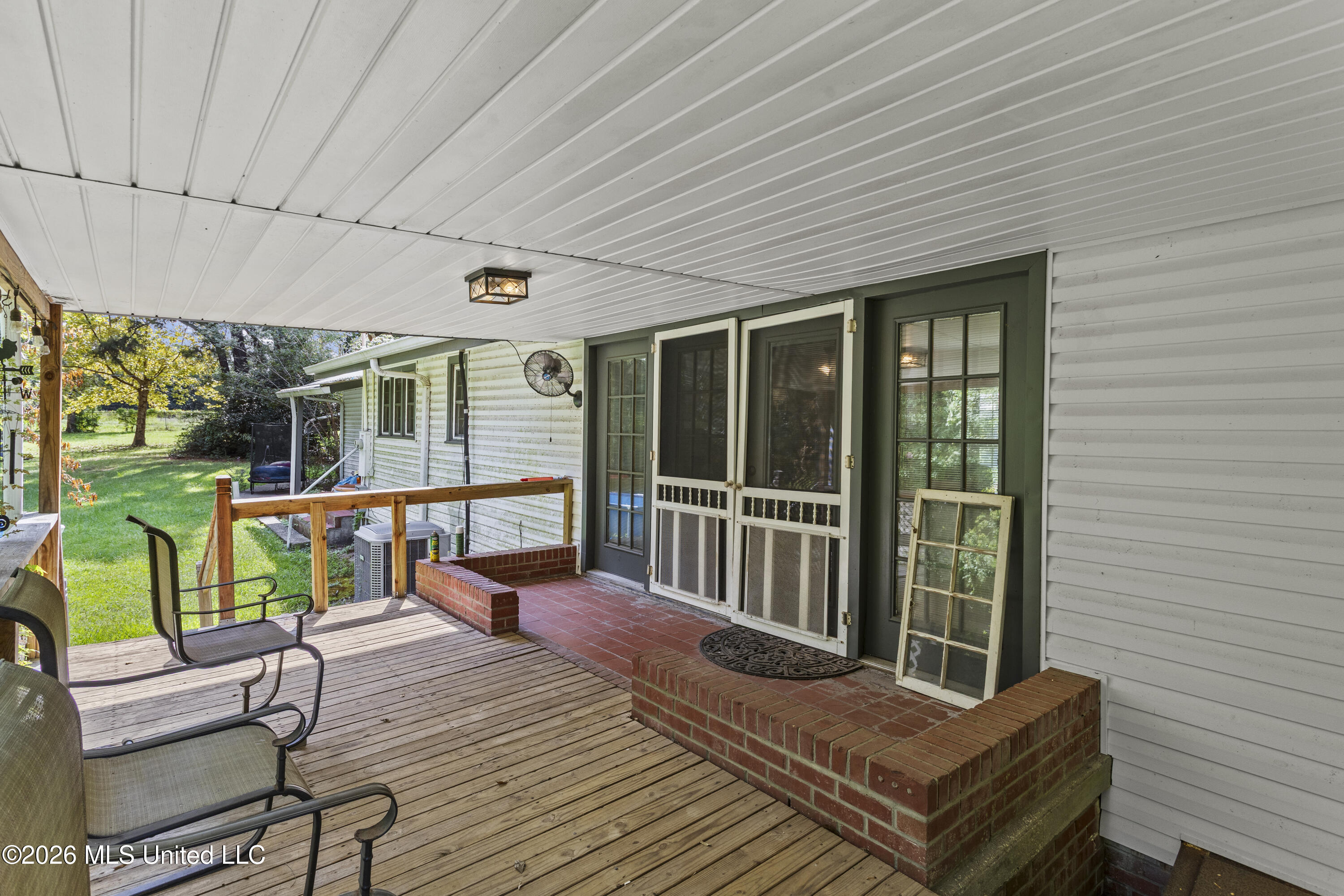 345 Balmoral Road Property Photo 24