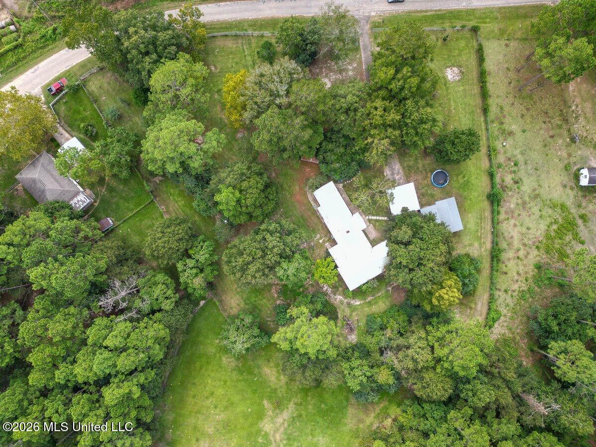 345 Balmoral Road Property Photo 29
