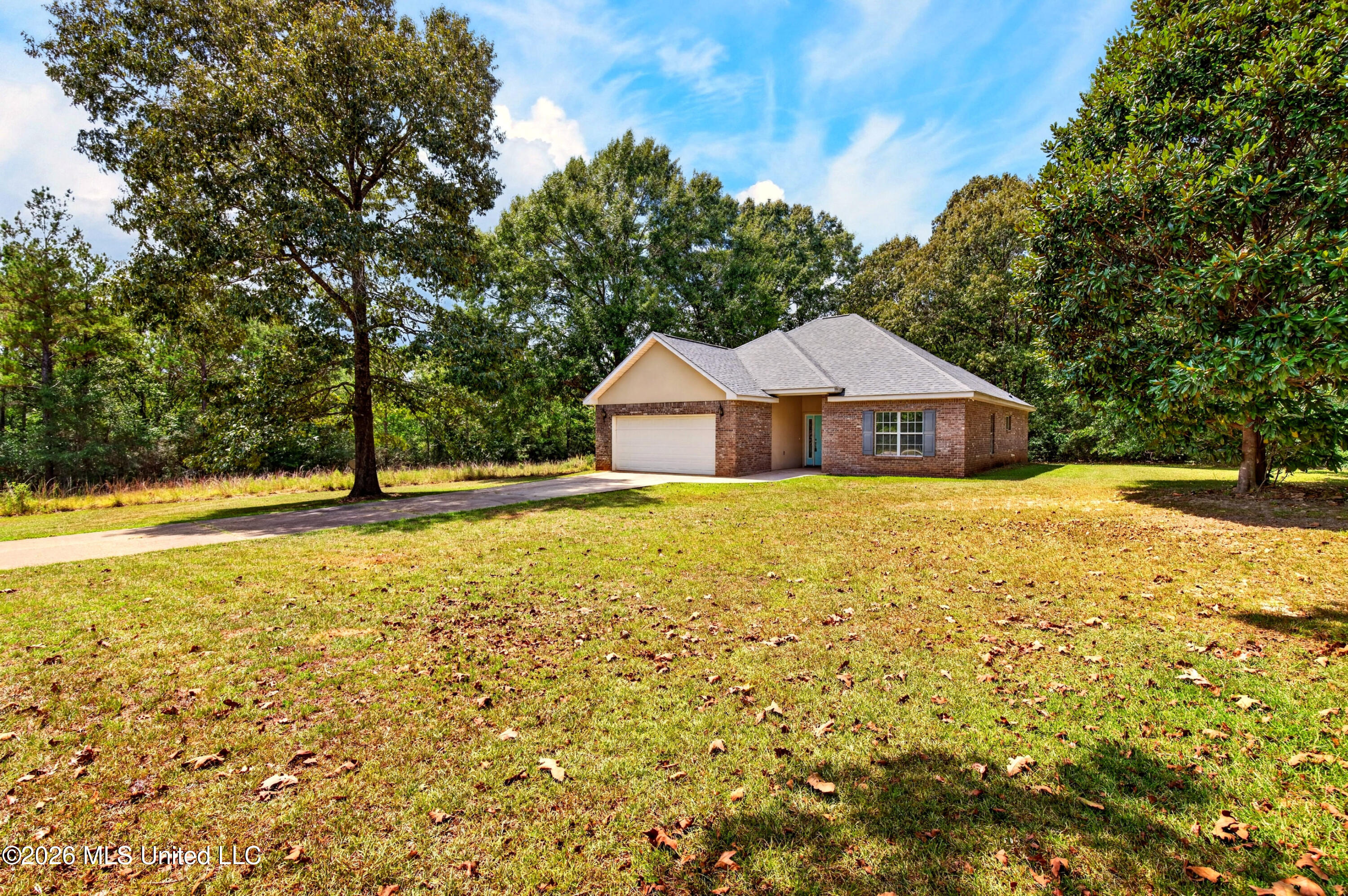 1914 Woodland Drive Property Photo 4