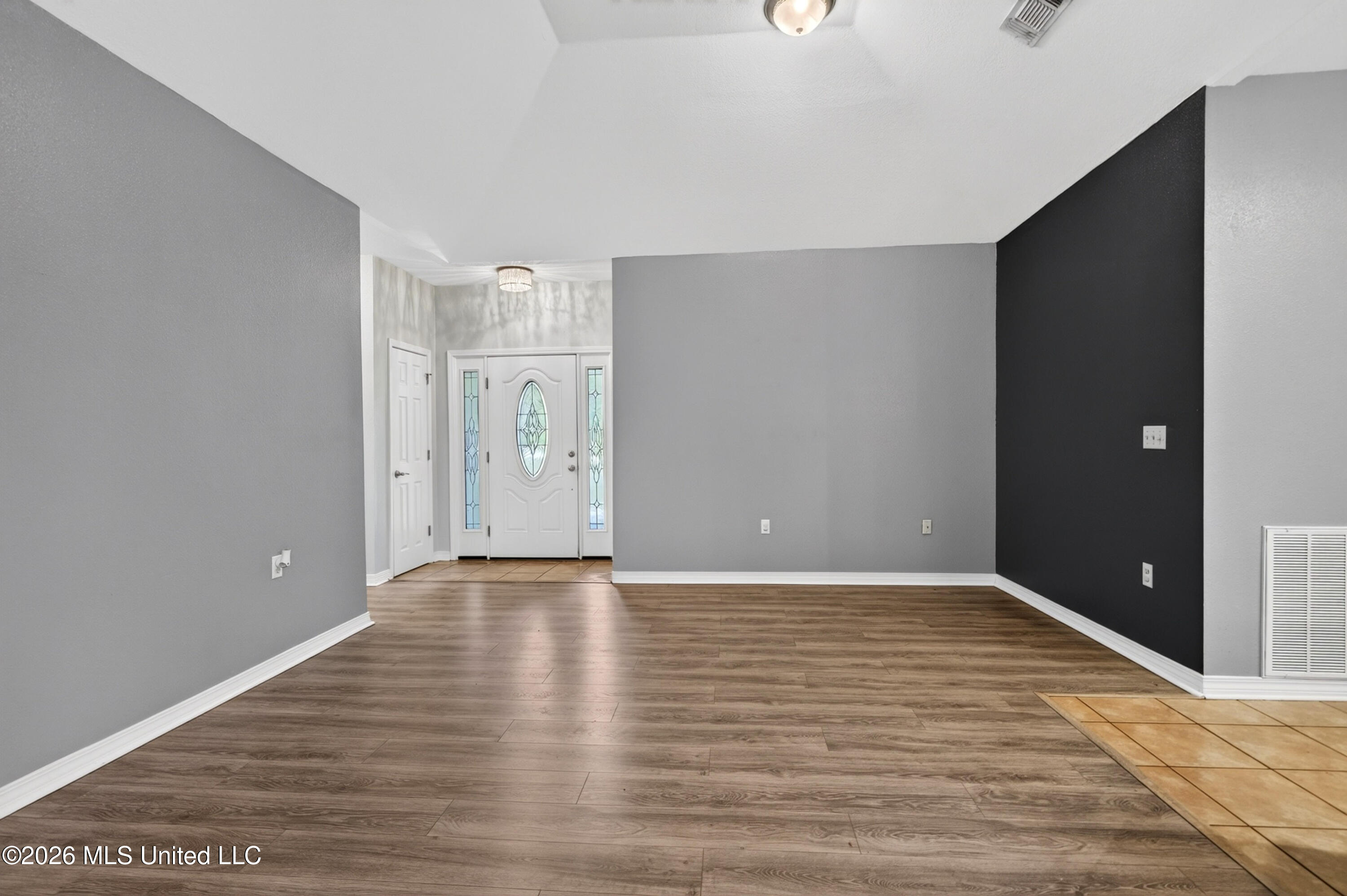 1914 Woodland Drive Property Photo 10