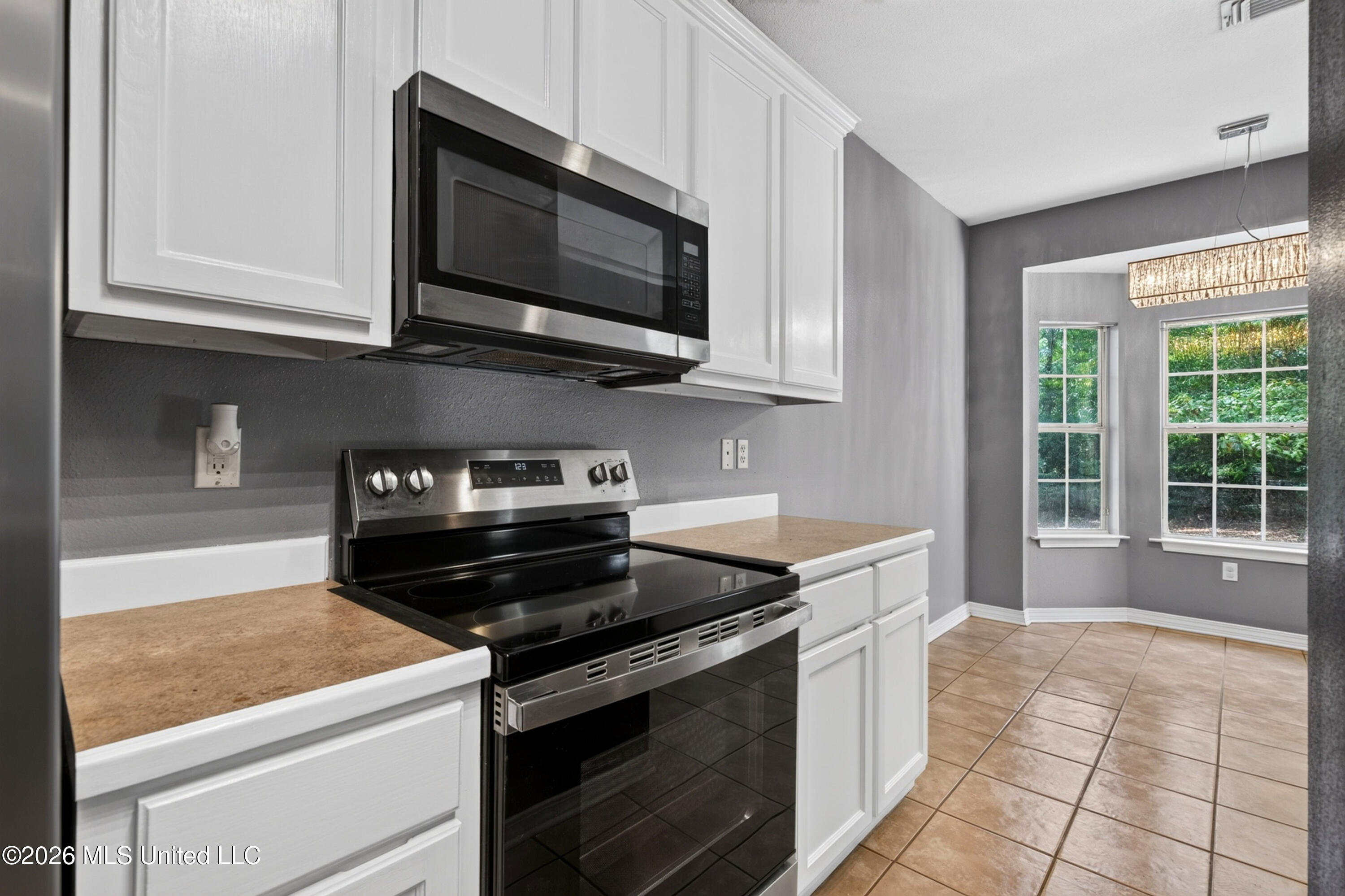 1914 Woodland Drive Property Photo 14