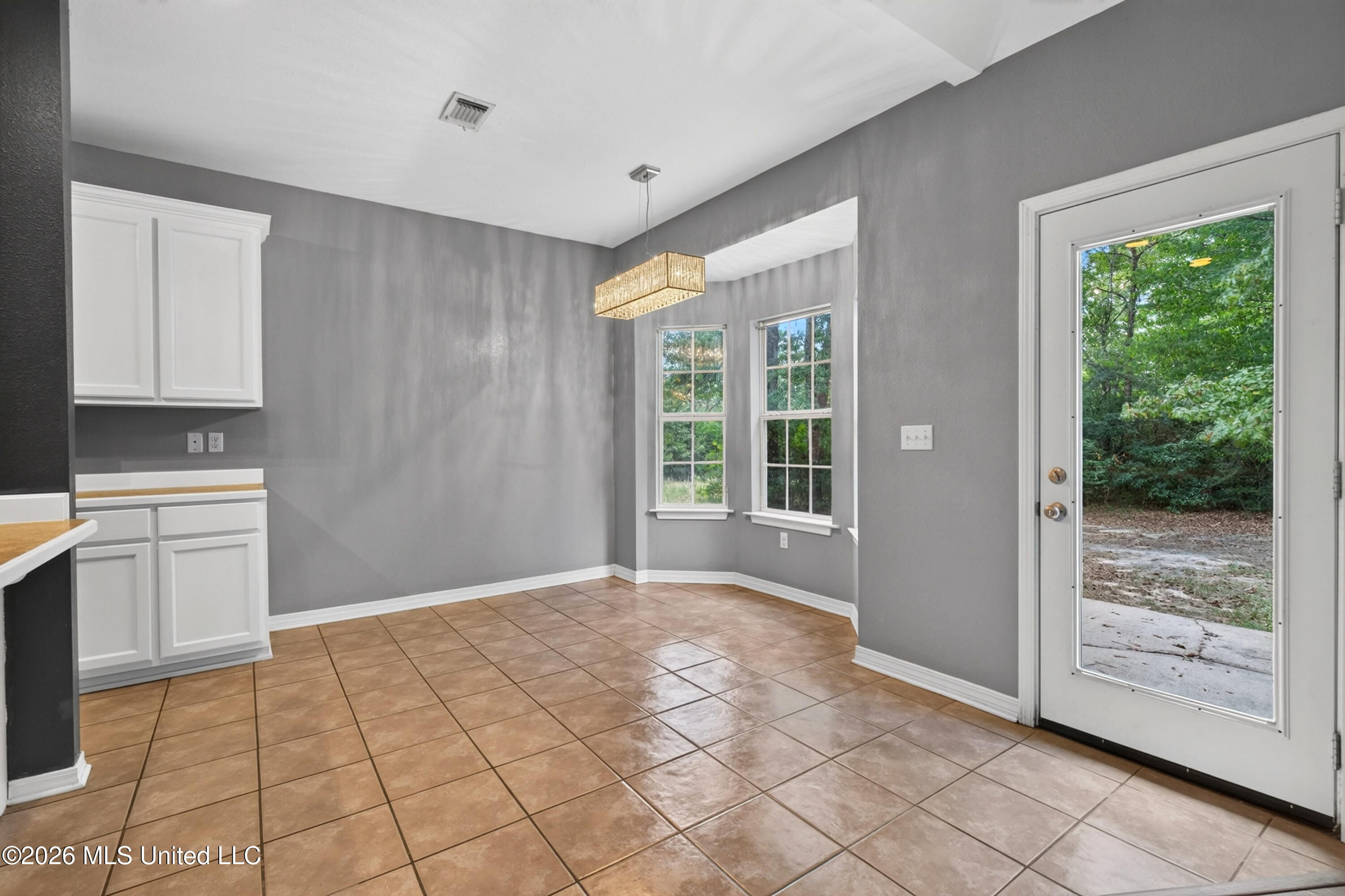 1914 Woodland Drive Property Photo 16