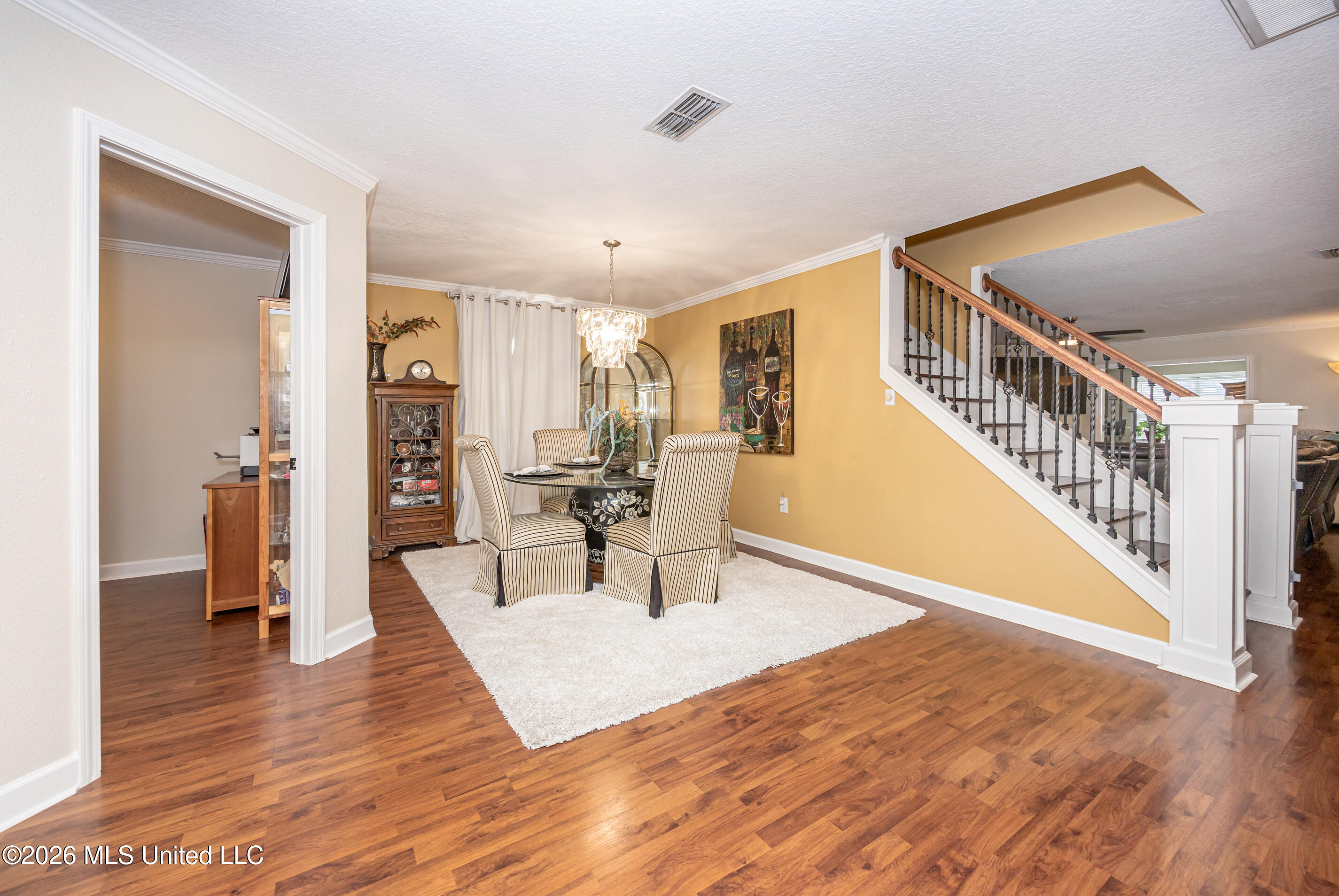 3509 Farrington Court Property Photo 4