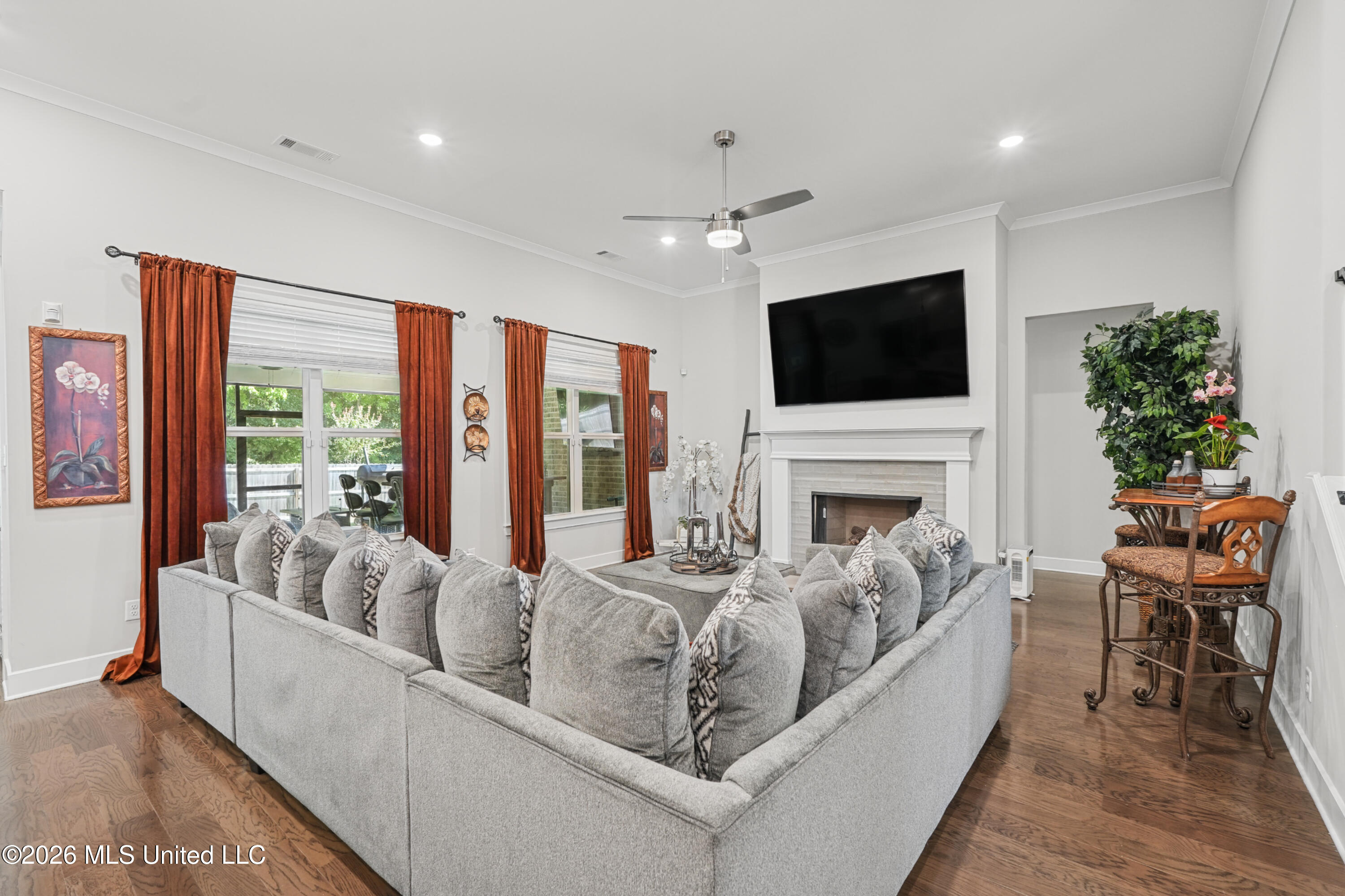 6934 Sunrise Loop Property Photo 8