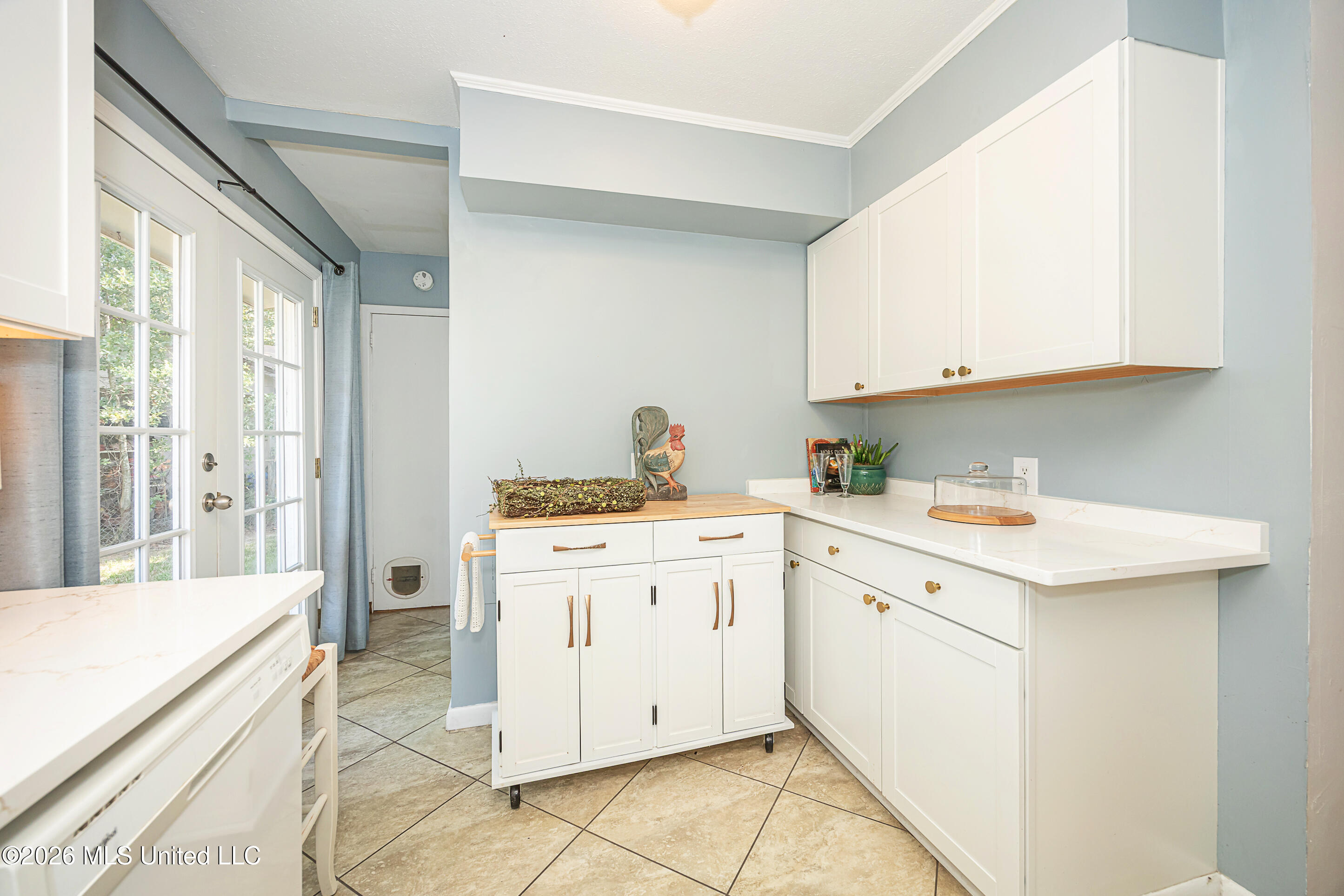 2515 Englewood Road Property Photo 22