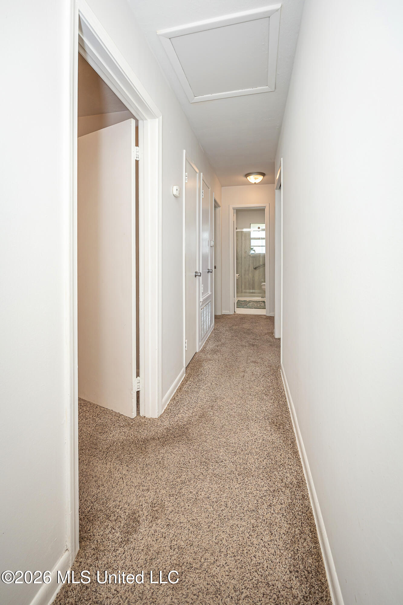 2515 Englewood Road Property Photo 23