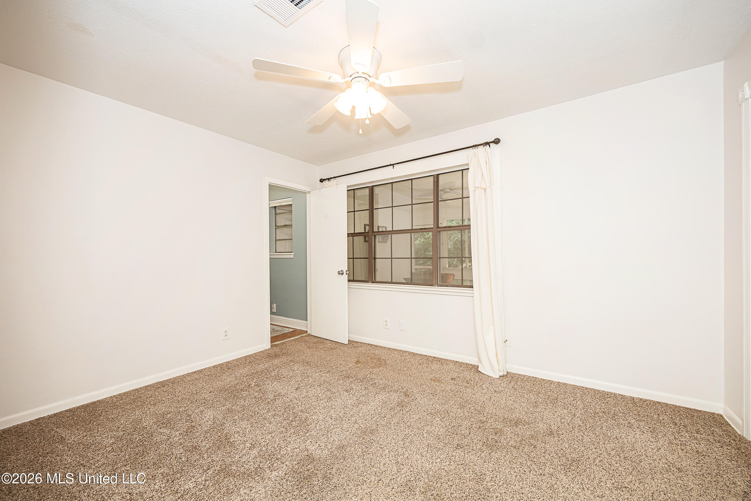 2515 Englewood Road Property Photo 24