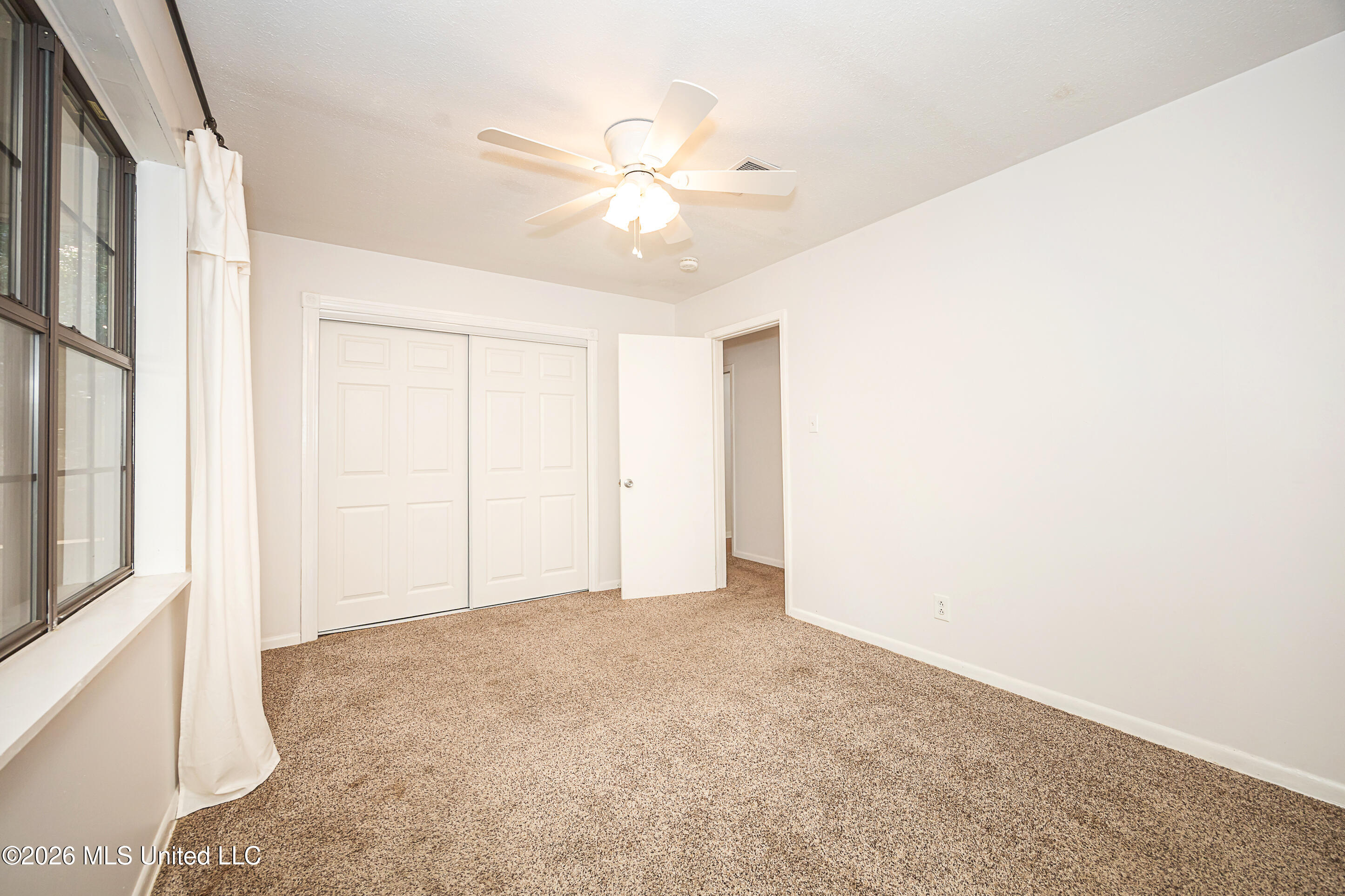 2515 Englewood Road Property Photo 25