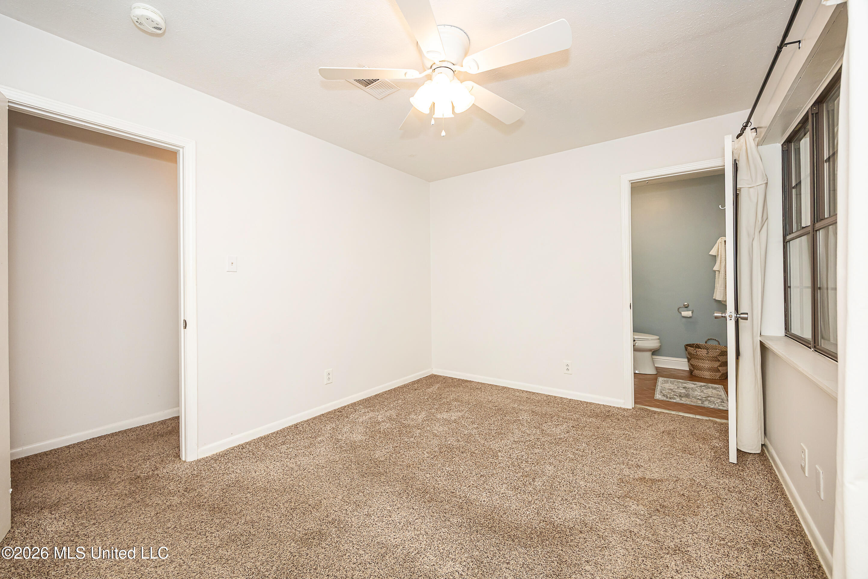 2515 Englewood Road Property Photo 26