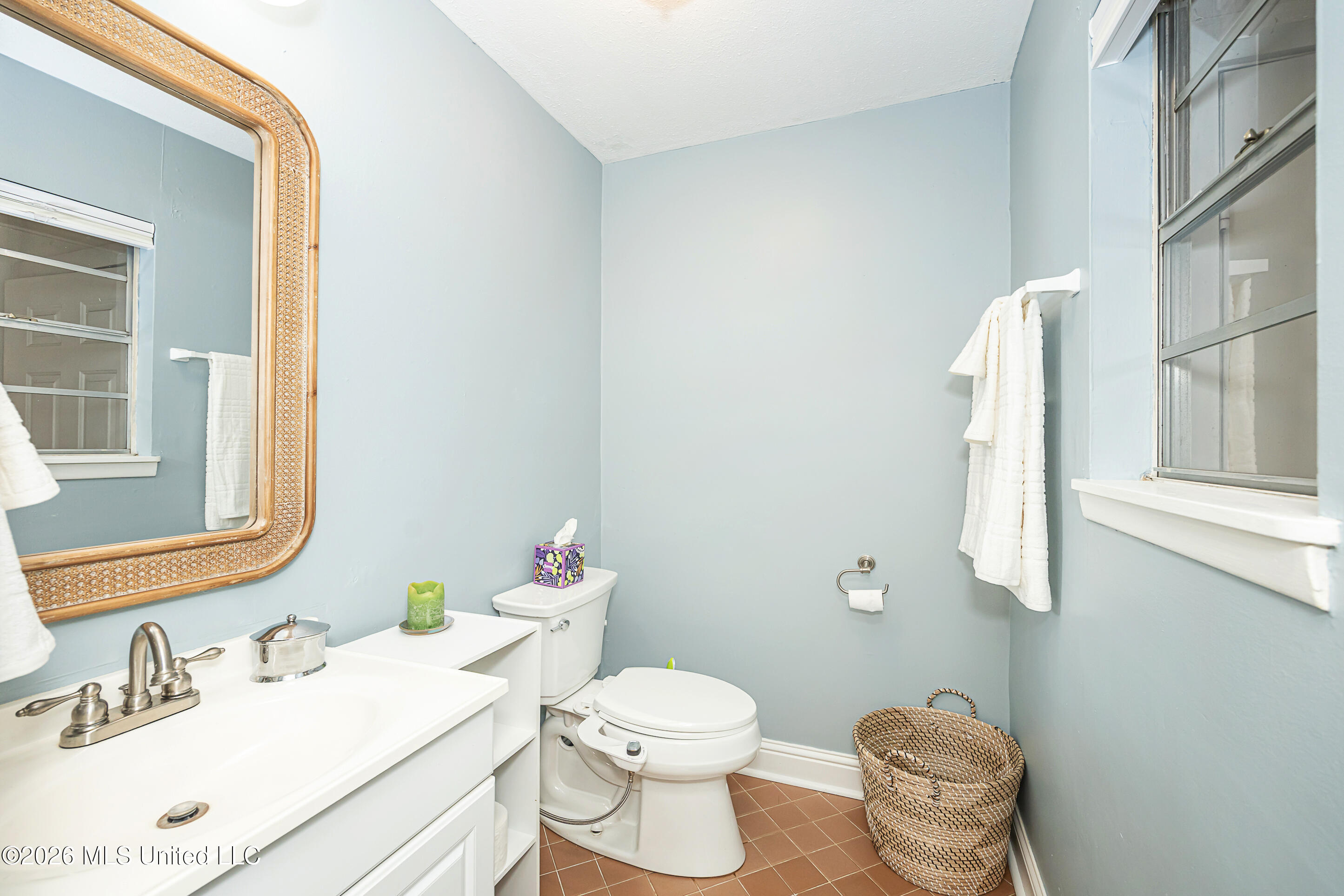 2515 Englewood Road Property Photo 27