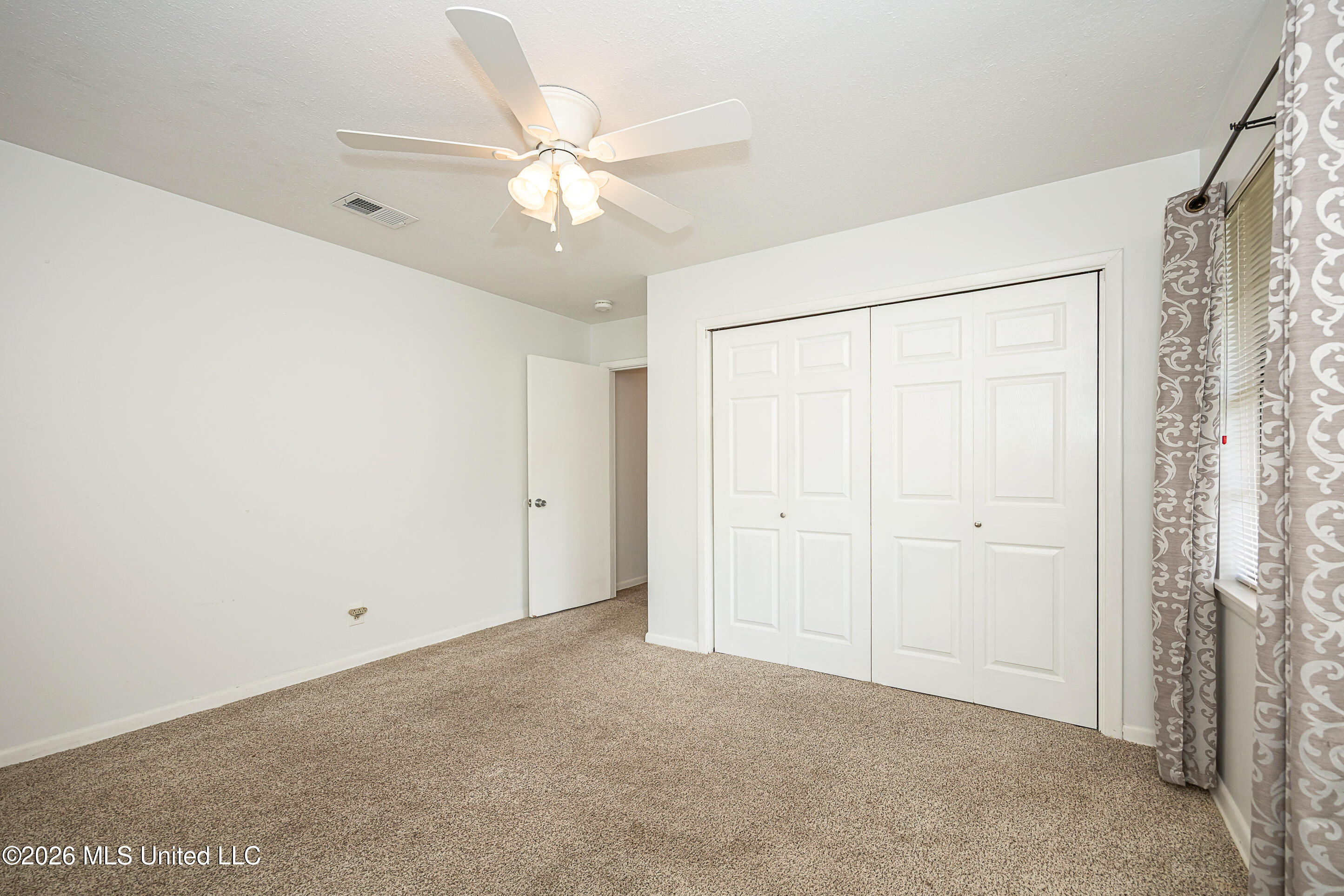 2515 Englewood Road Property Photo 31