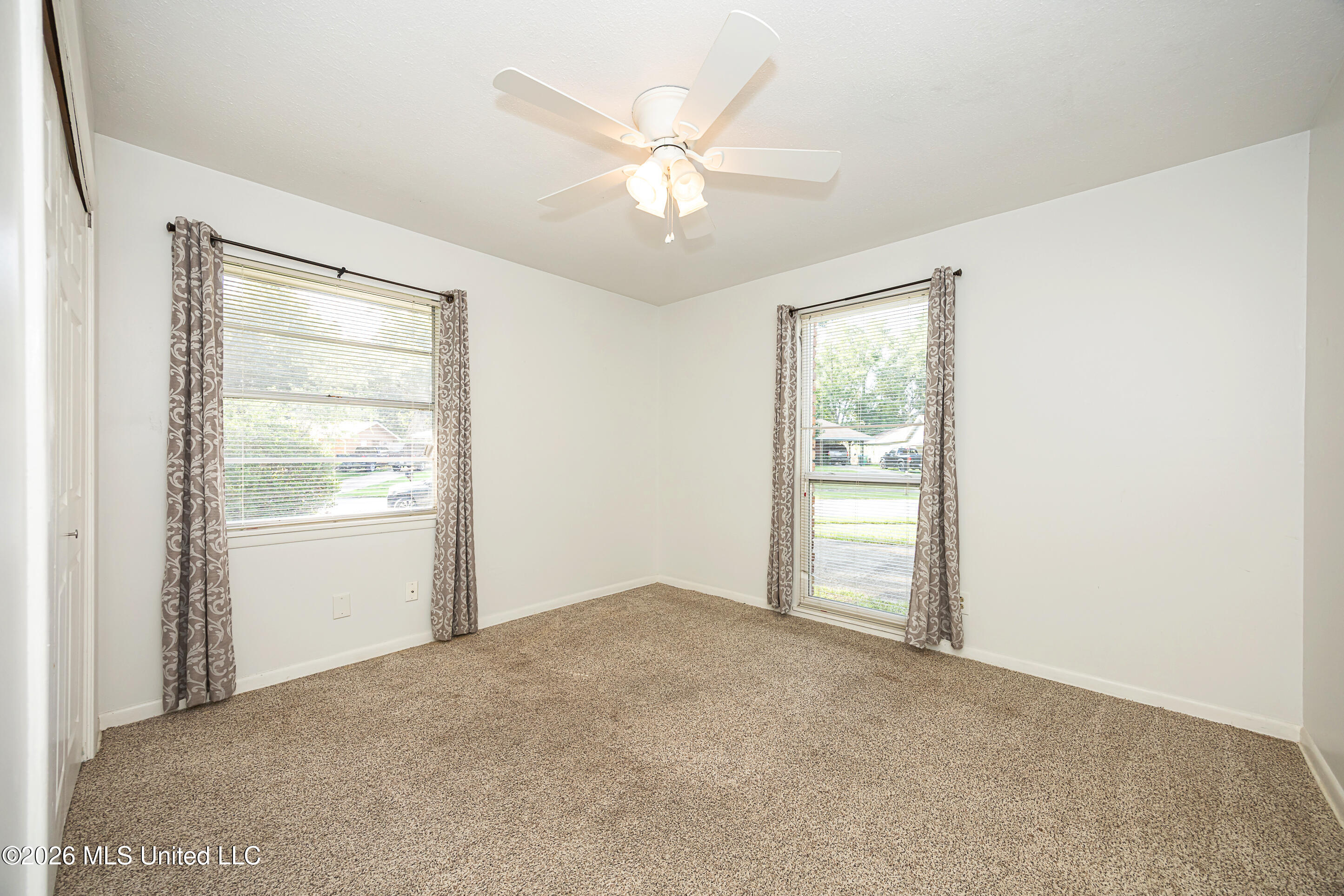 2515 Englewood Road Property Photo 35