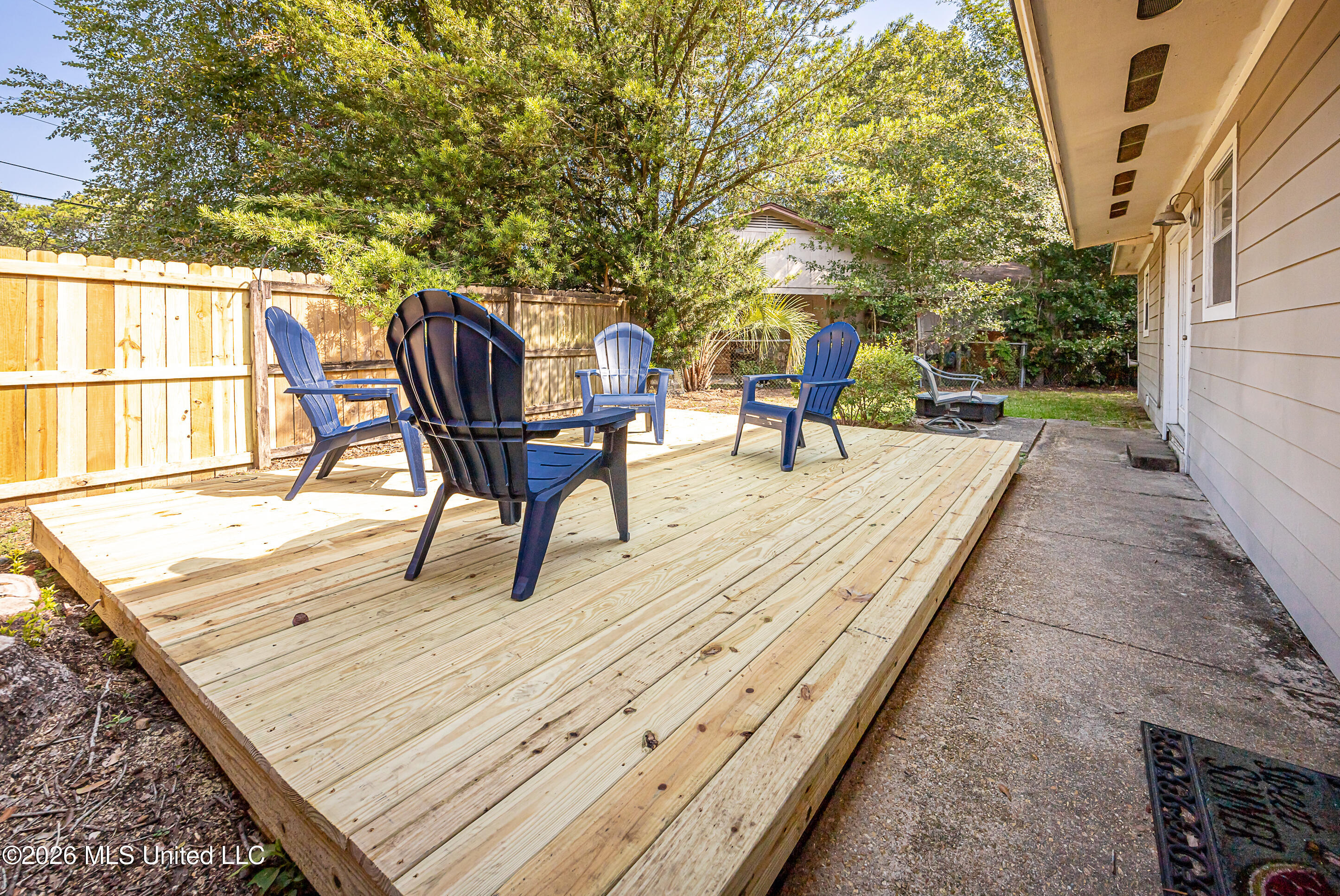 2515 Englewood Road Property Photo 48