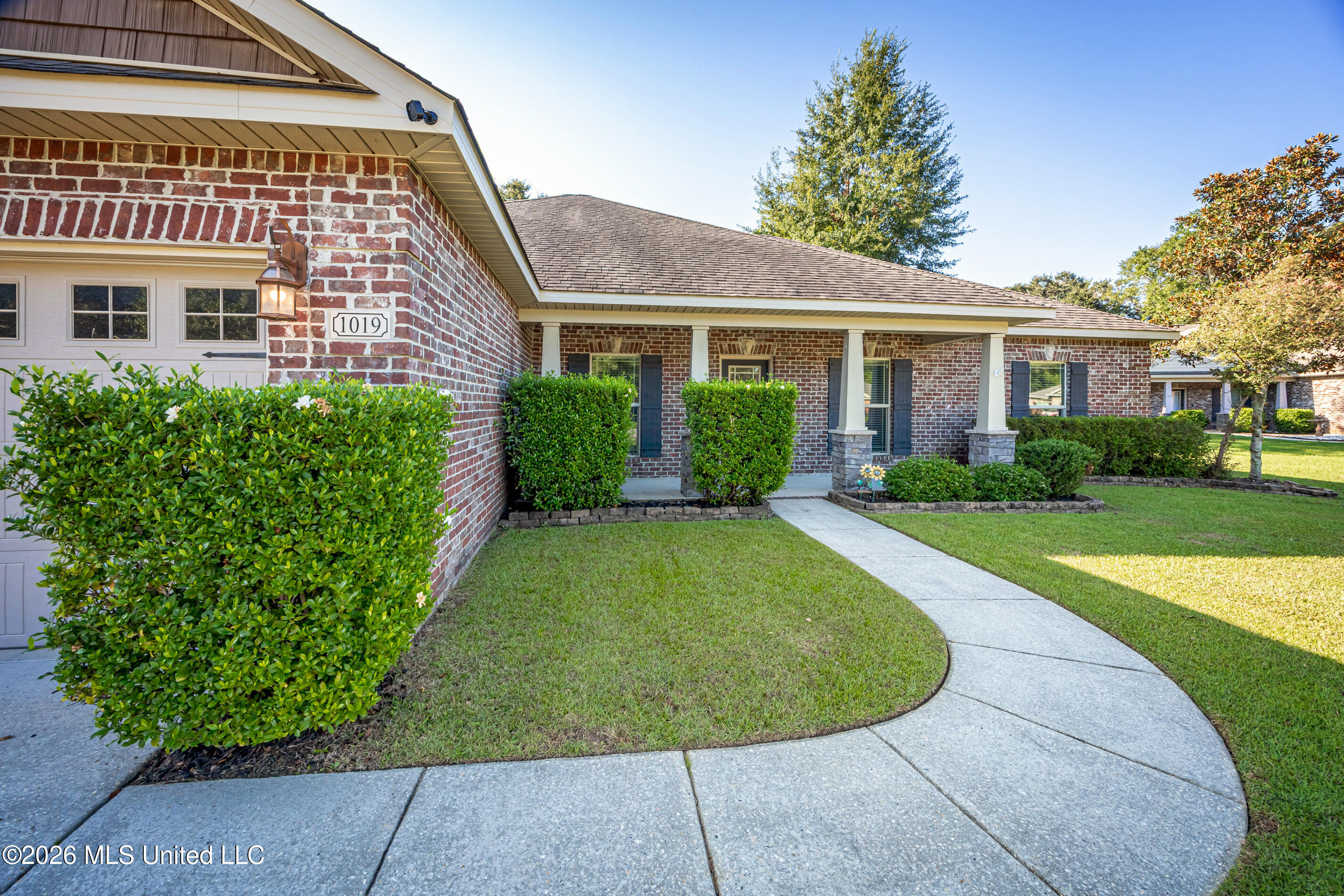 1019 Cardinal Cove Property Photo 4