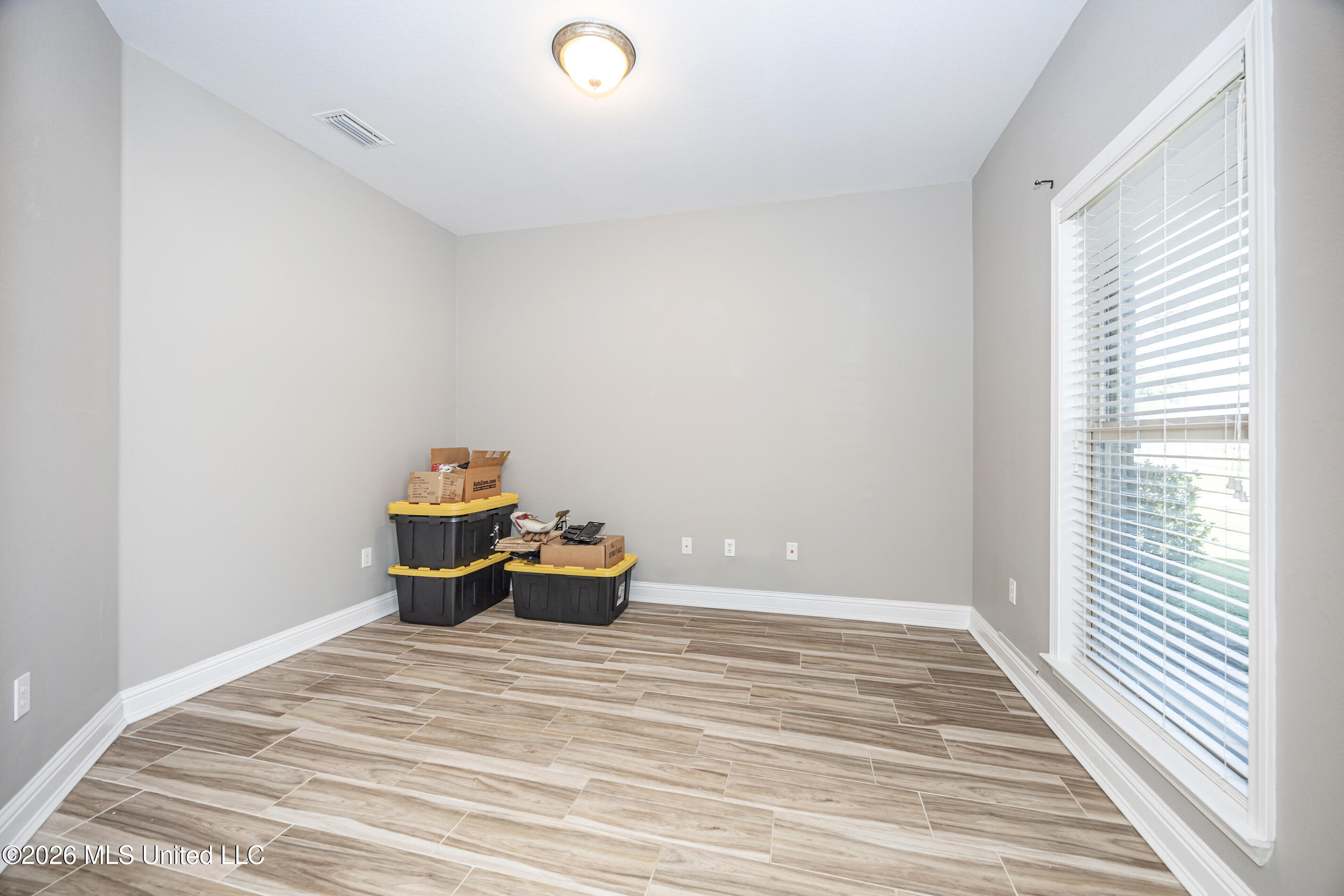 1019 Cardinal Cove Property Photo 13