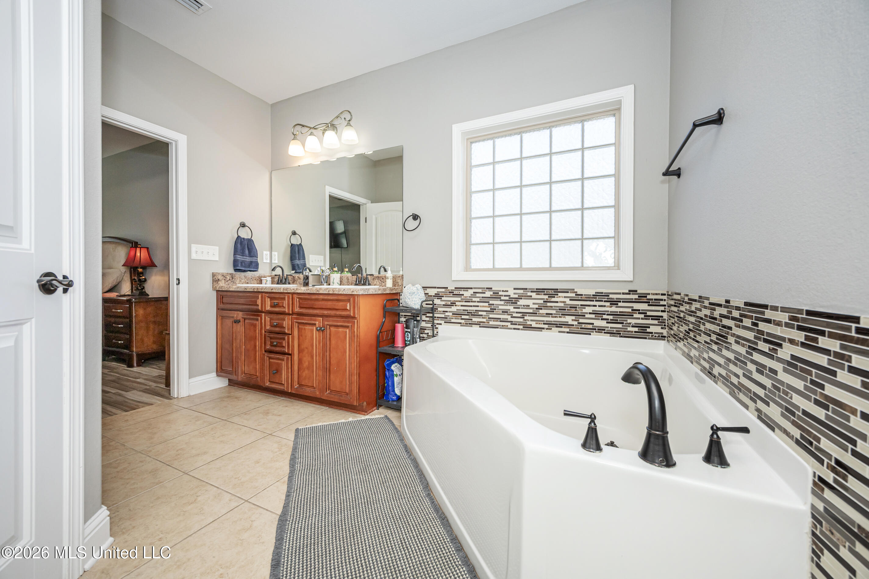 1019 Cardinal Cove Property Photo 37