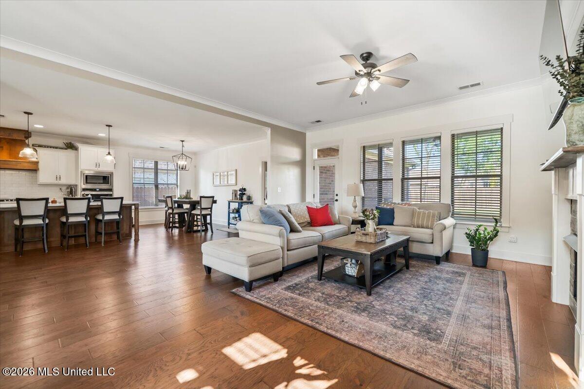 2865 Walking Dog Lane Property Photo 9
