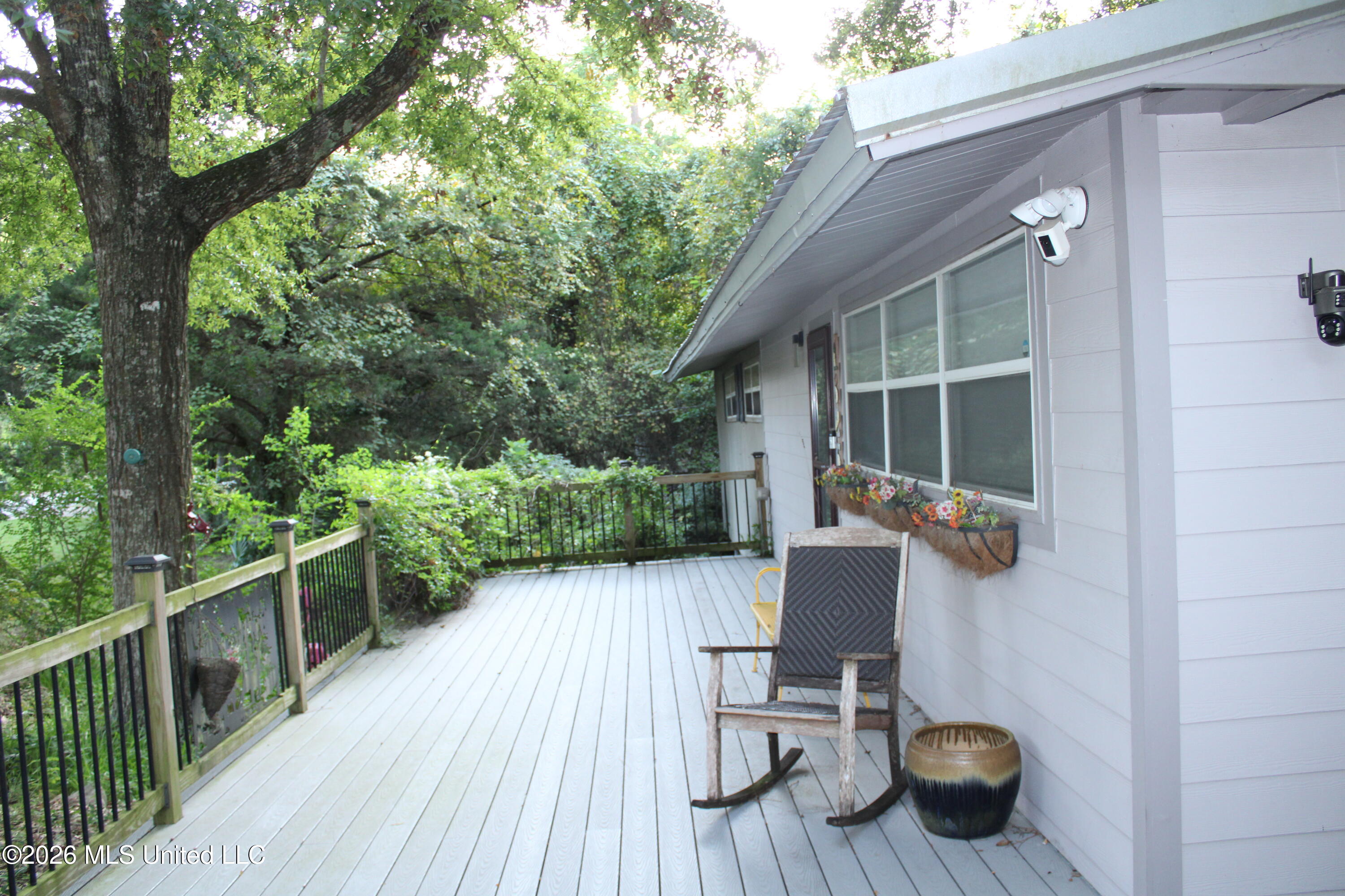 1325 Iberville Drive Property Photo 6