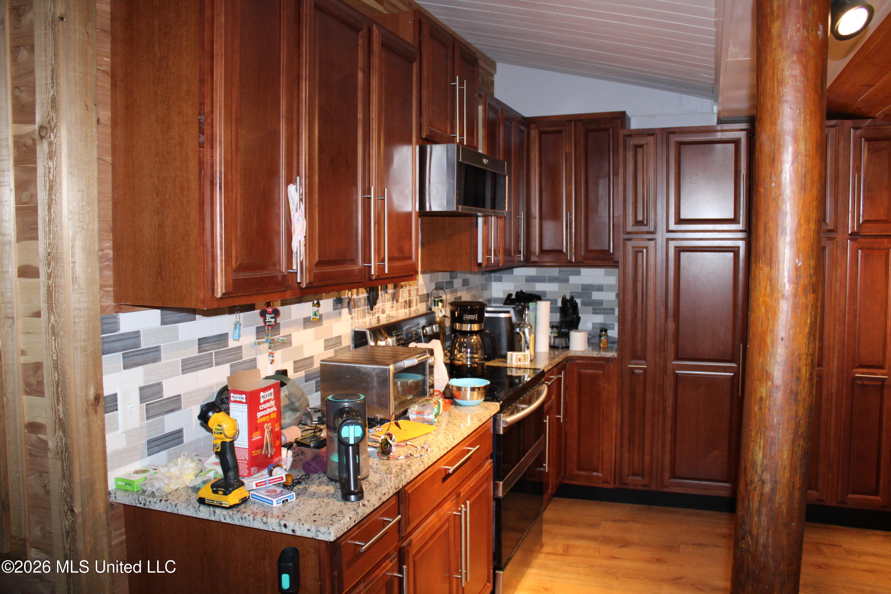 1325 Iberville Drive Property Photo 14