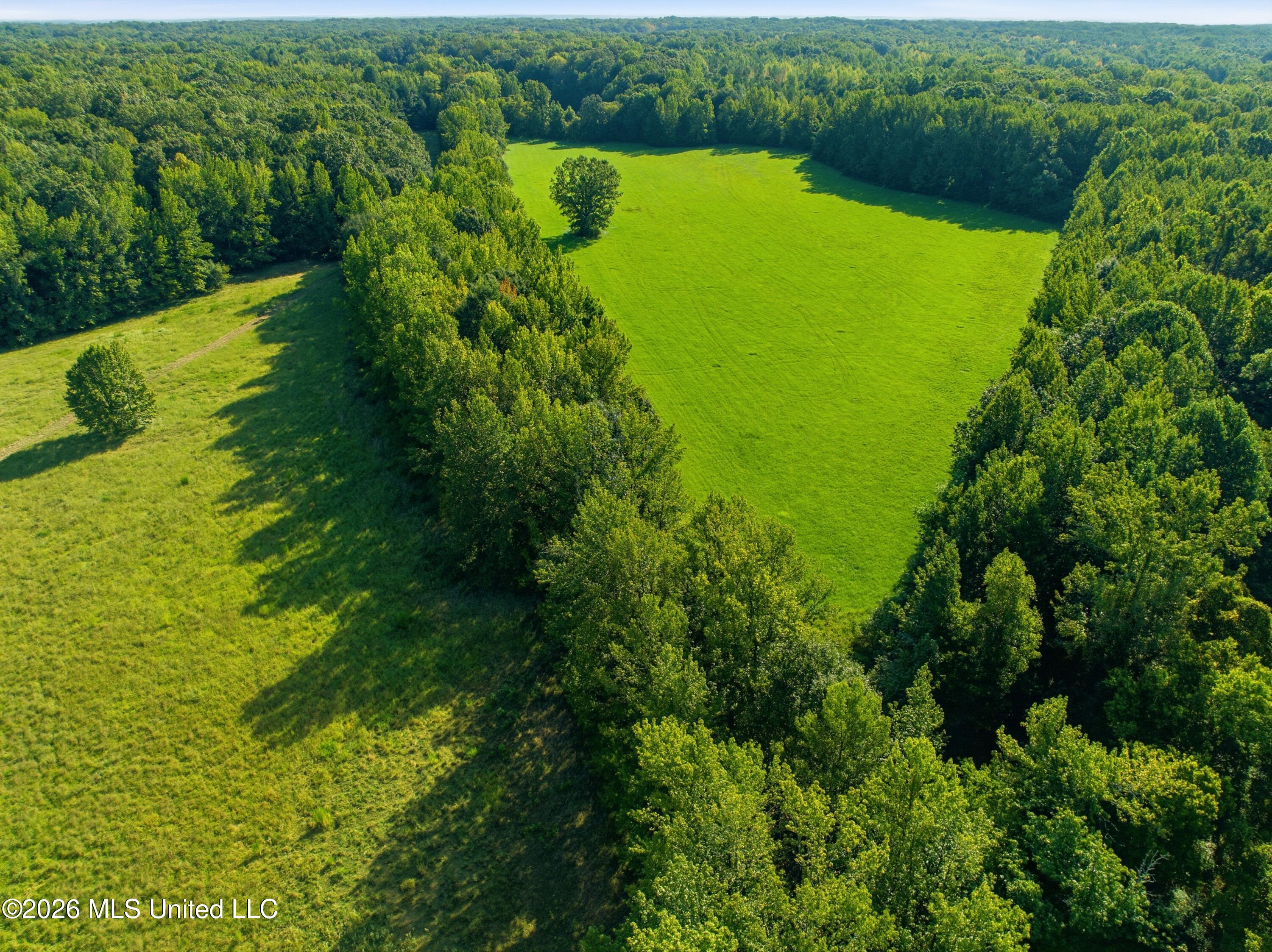 2208 Bend Road Property Photo 2