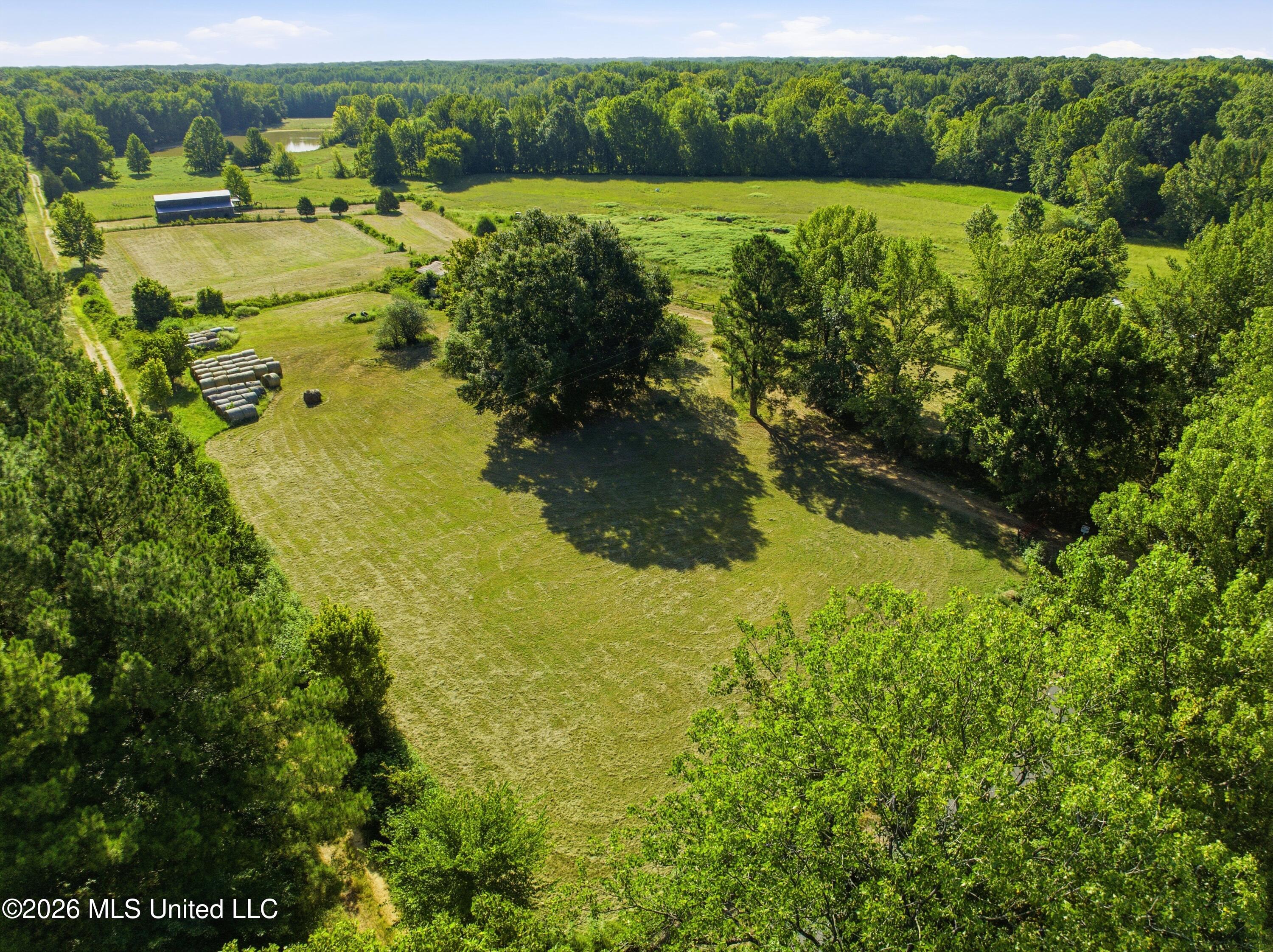 2208 Bend Road Property Photo 15