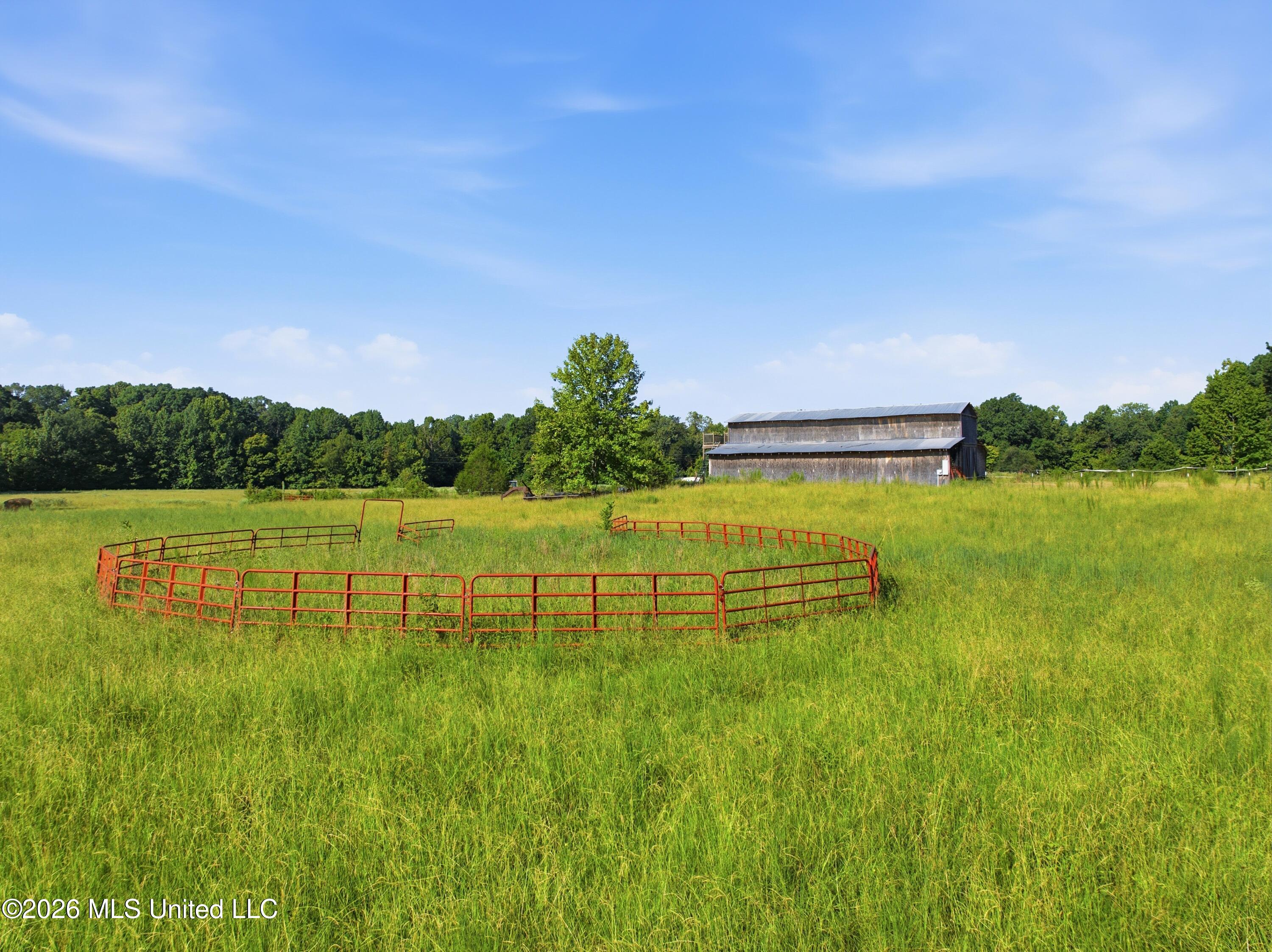 2208 Bend Road Property Photo 19