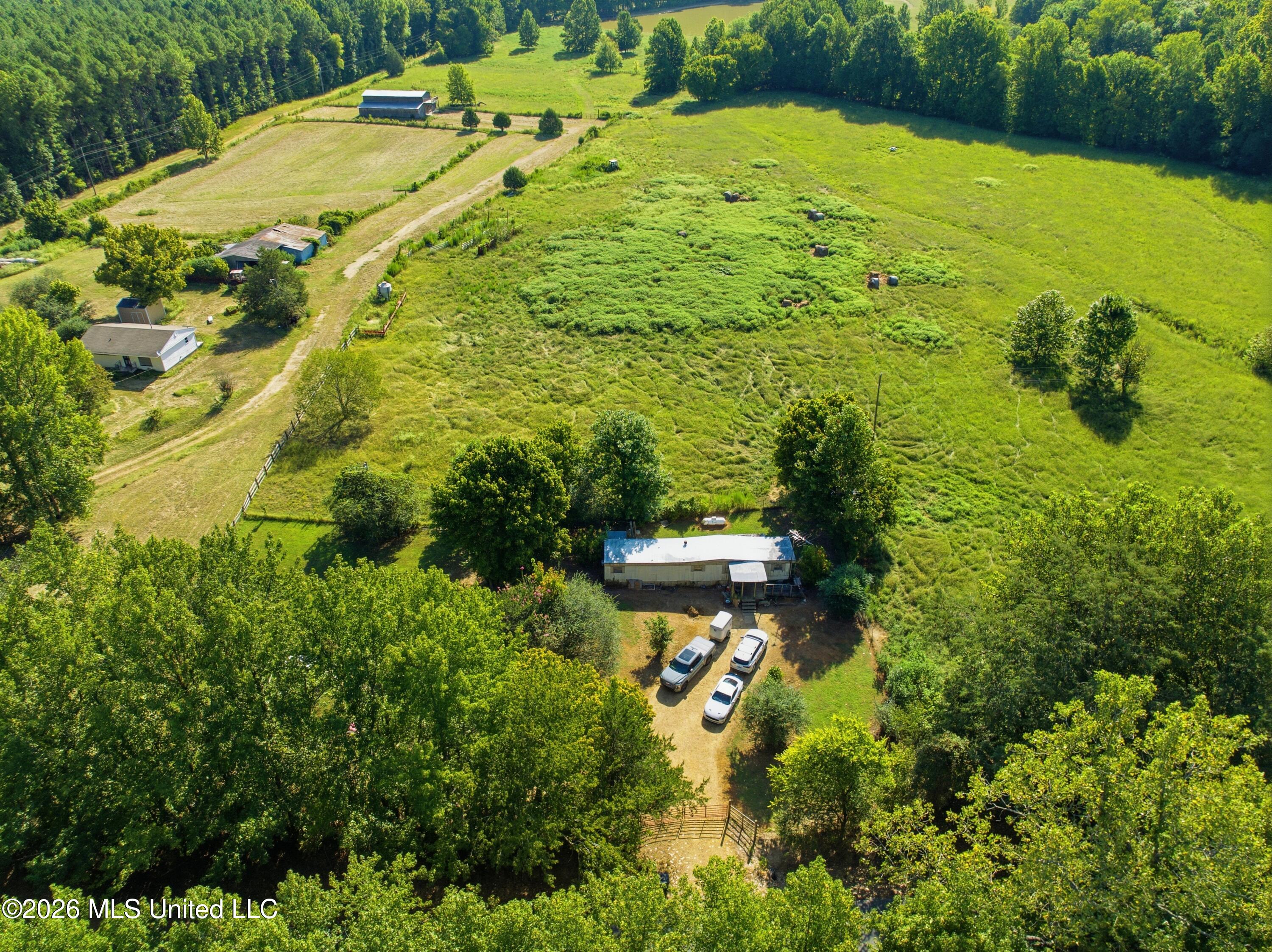 2208 Bend Road Property Photo 21