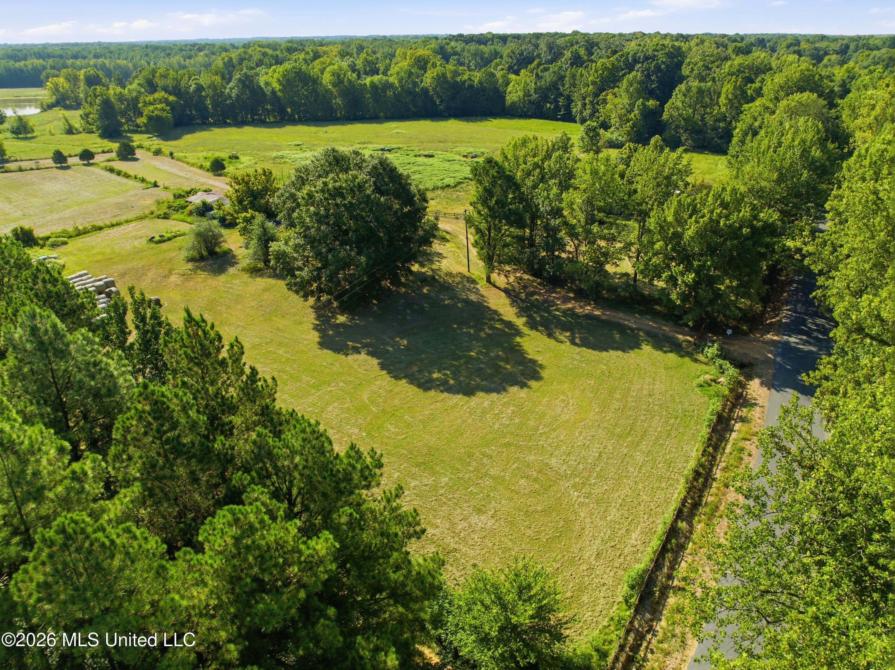 2208 Bend Road Property Photo 24