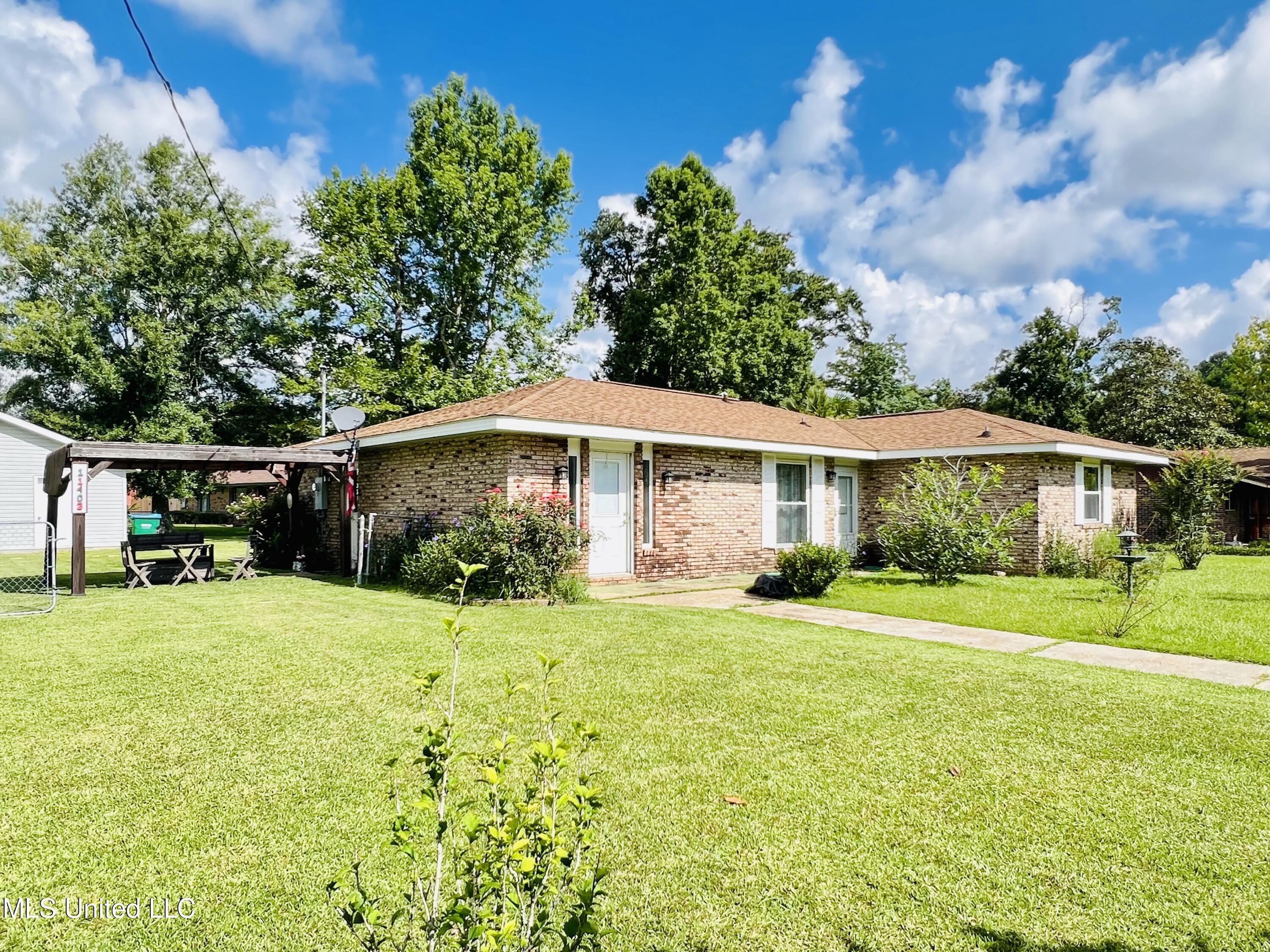11403 Oakleigh Boulevard Property Photo 4