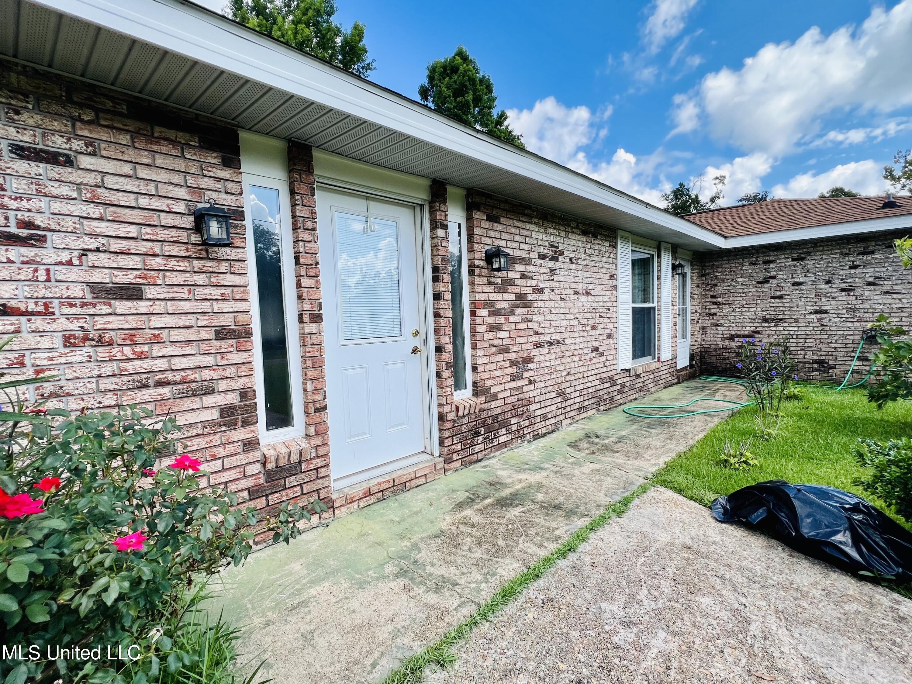 11403 Oakleigh Boulevard Property Photo 5