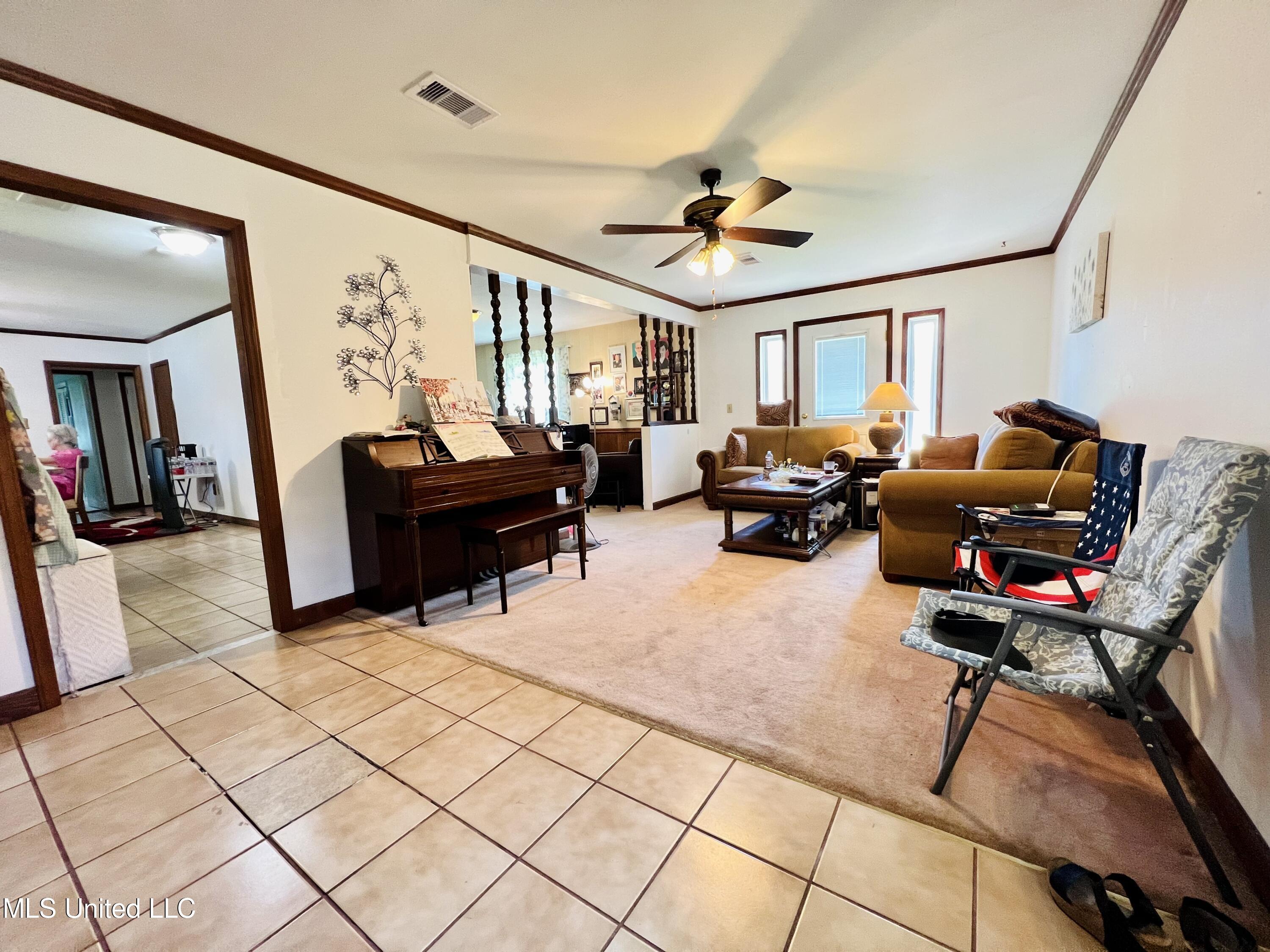 11403 Oakleigh Boulevard Property Photo 6