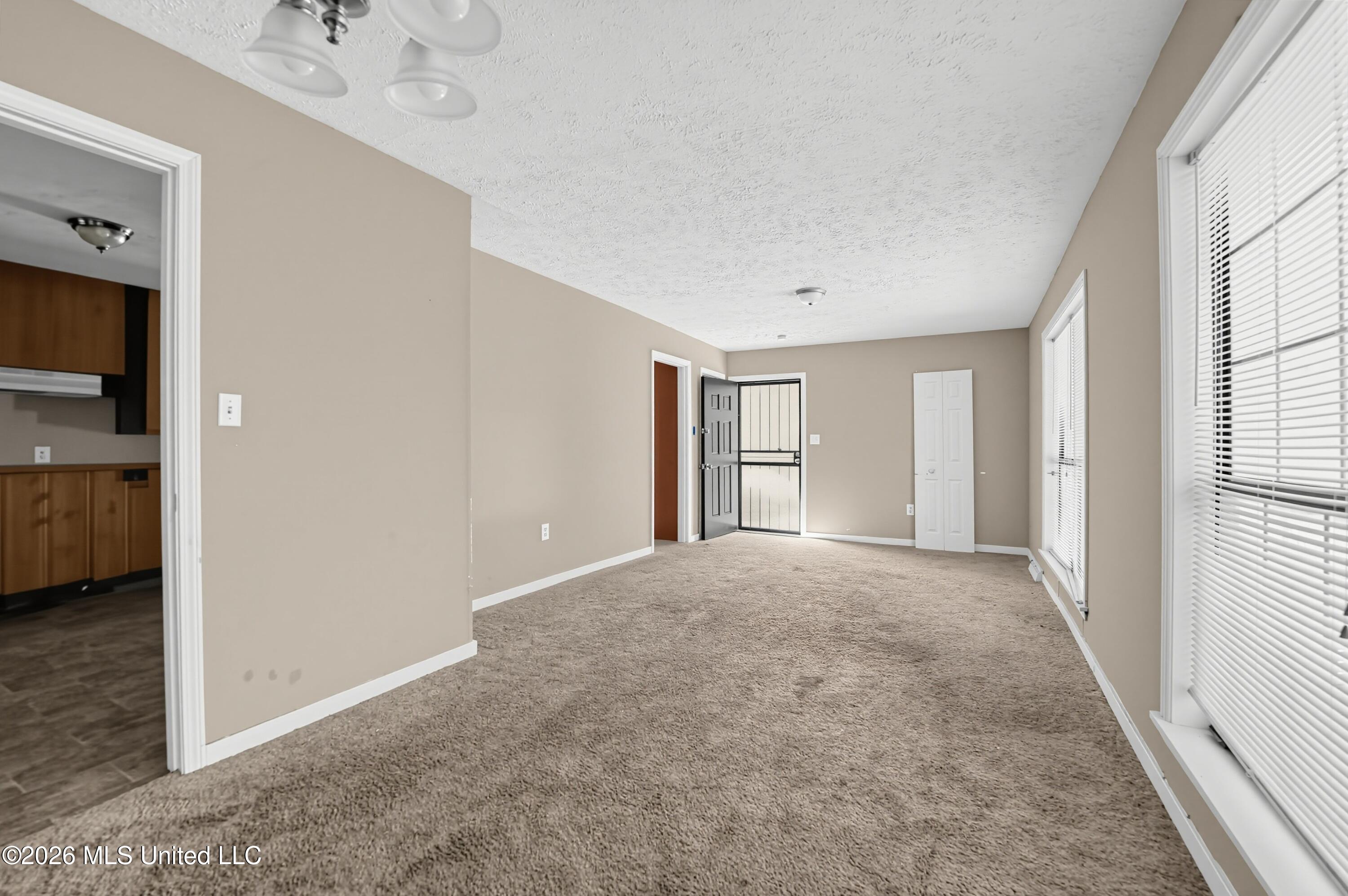 2722 Pinedale Street Property Photo 3