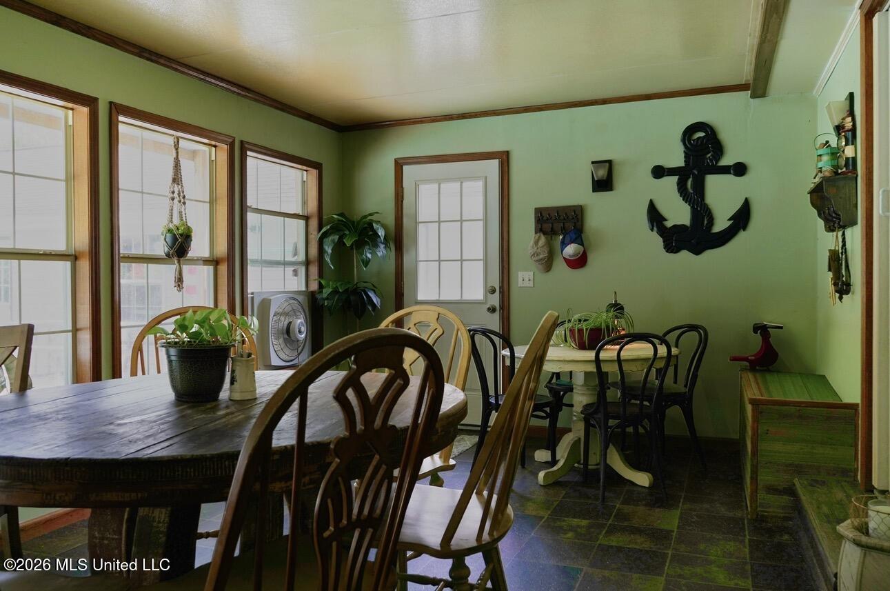 687 Maryland Avenue Property Photo 14