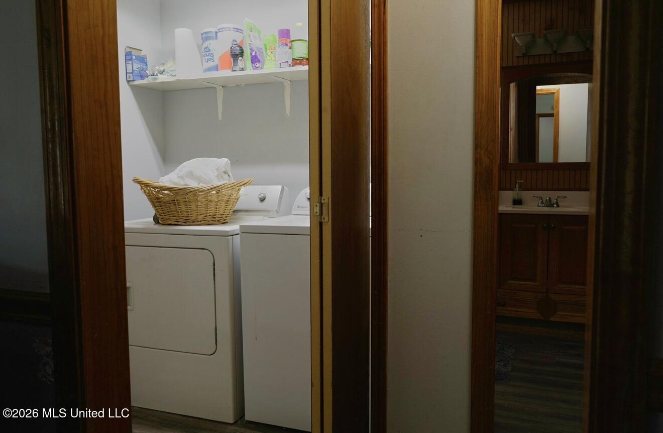 687 Maryland Avenue Property Photo 20