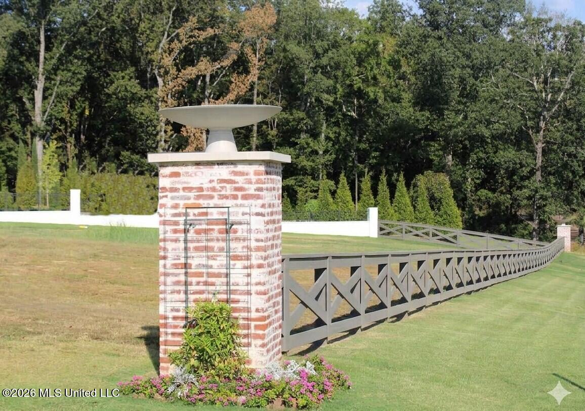 750 Red Cedar Loop Property Photo 8