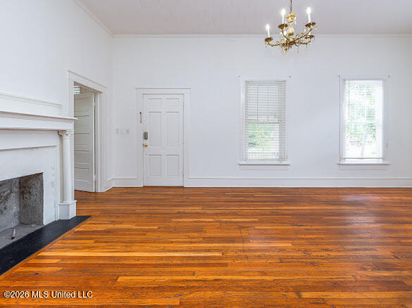 9822 Main Street Property Photo 11