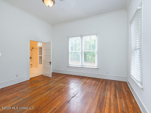 9822 Main Street Property Photo 14