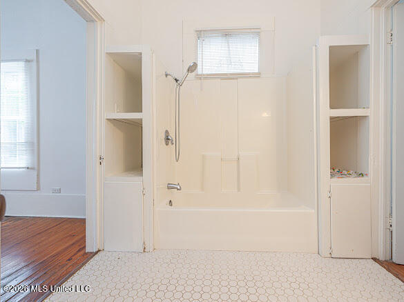 9822 Main Street Property Photo 17