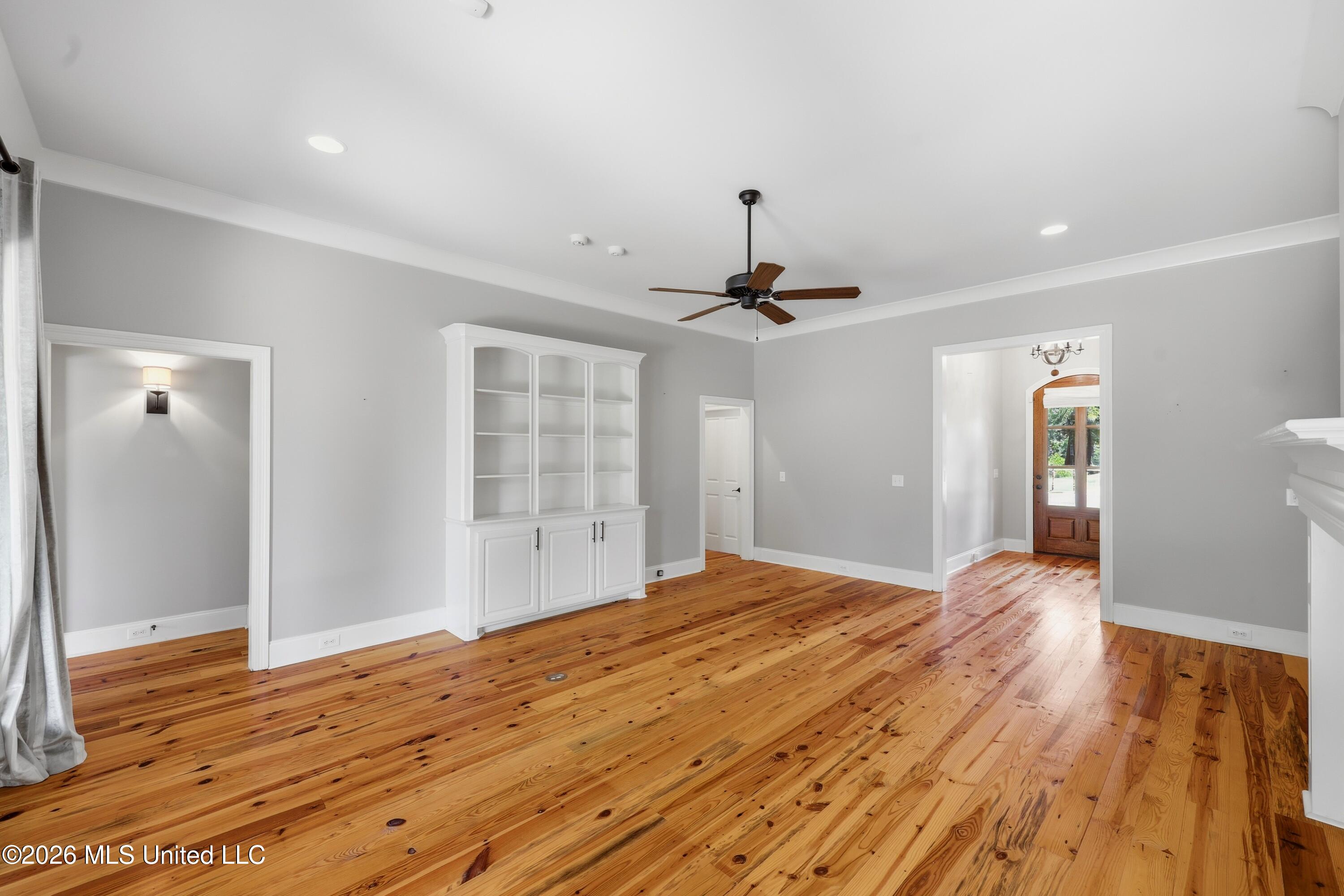 403 Huntington Point Property Photo 6