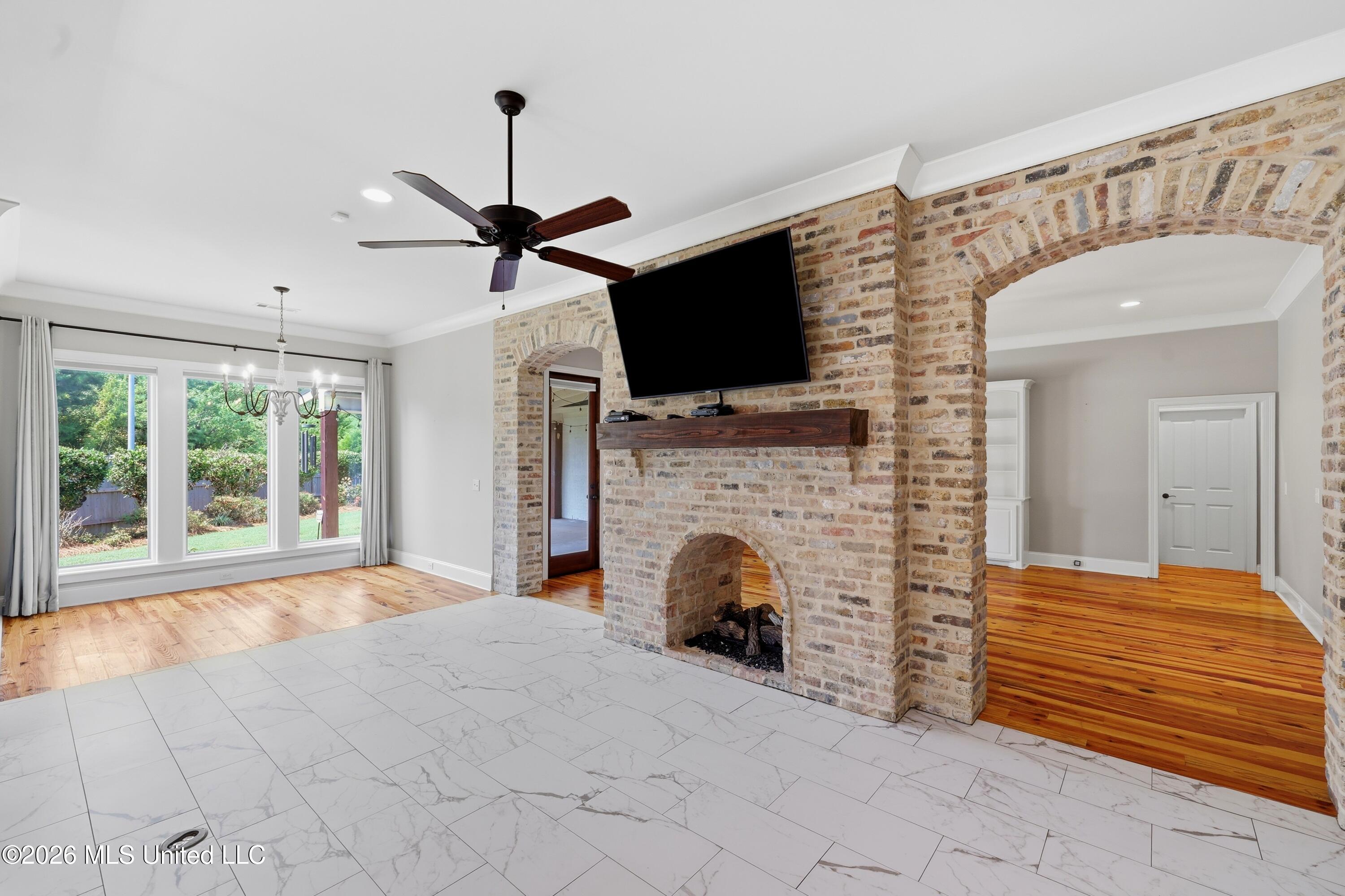 403 Huntington Point Property Photo 10