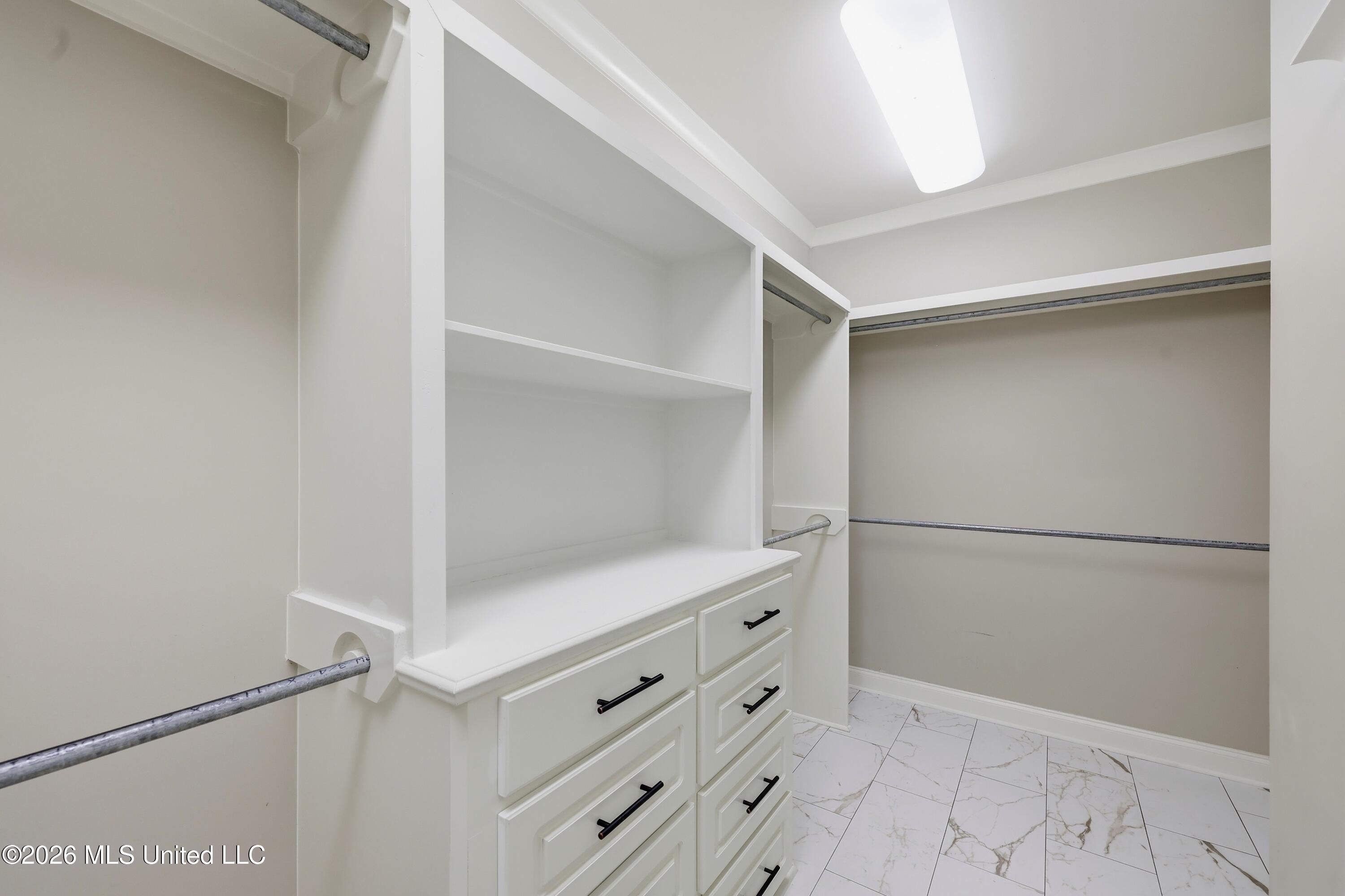 403 Huntington Point Property Photo 16
