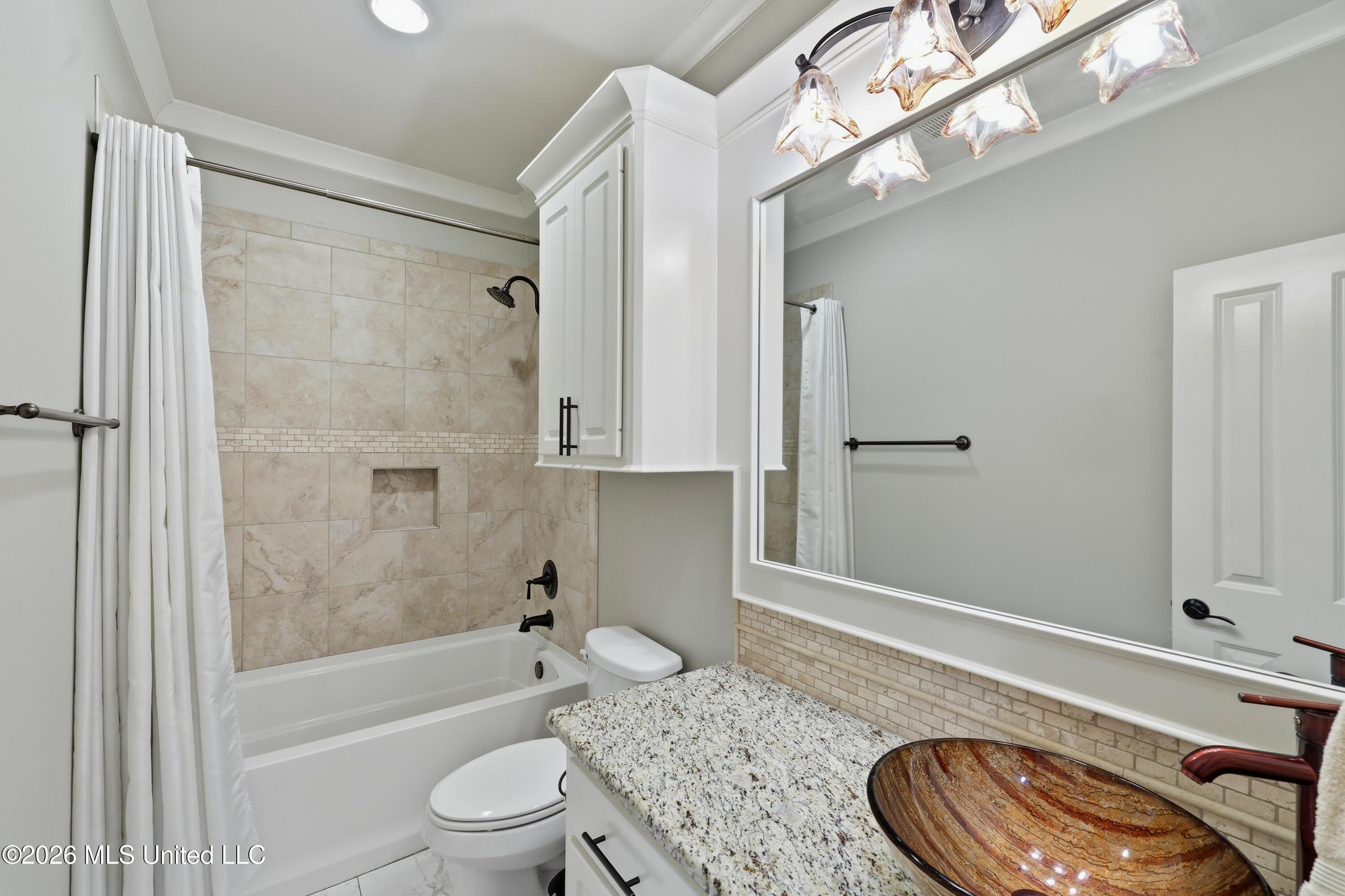 403 Huntington Point Property Photo 28