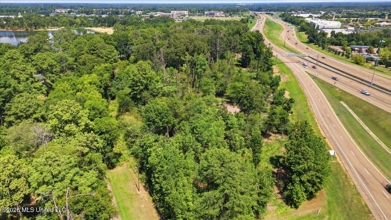 Lakeview Drive Property Photo 1