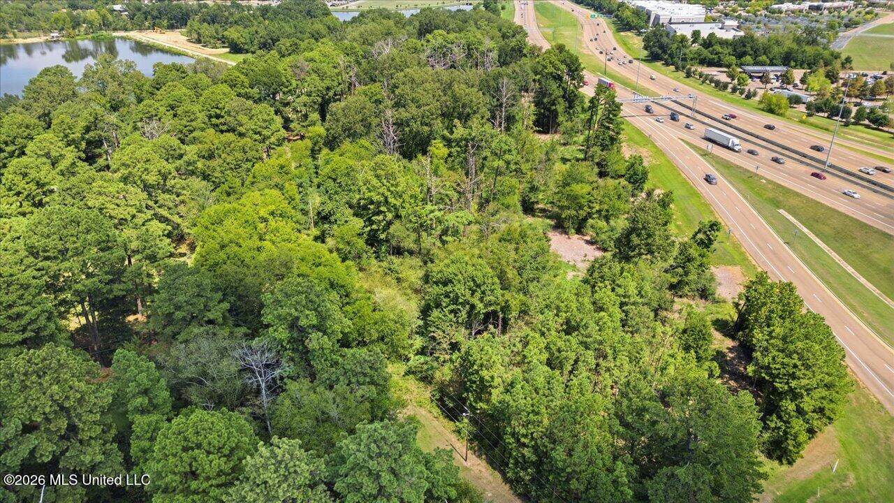 Lakeview Drive Property Photo 4