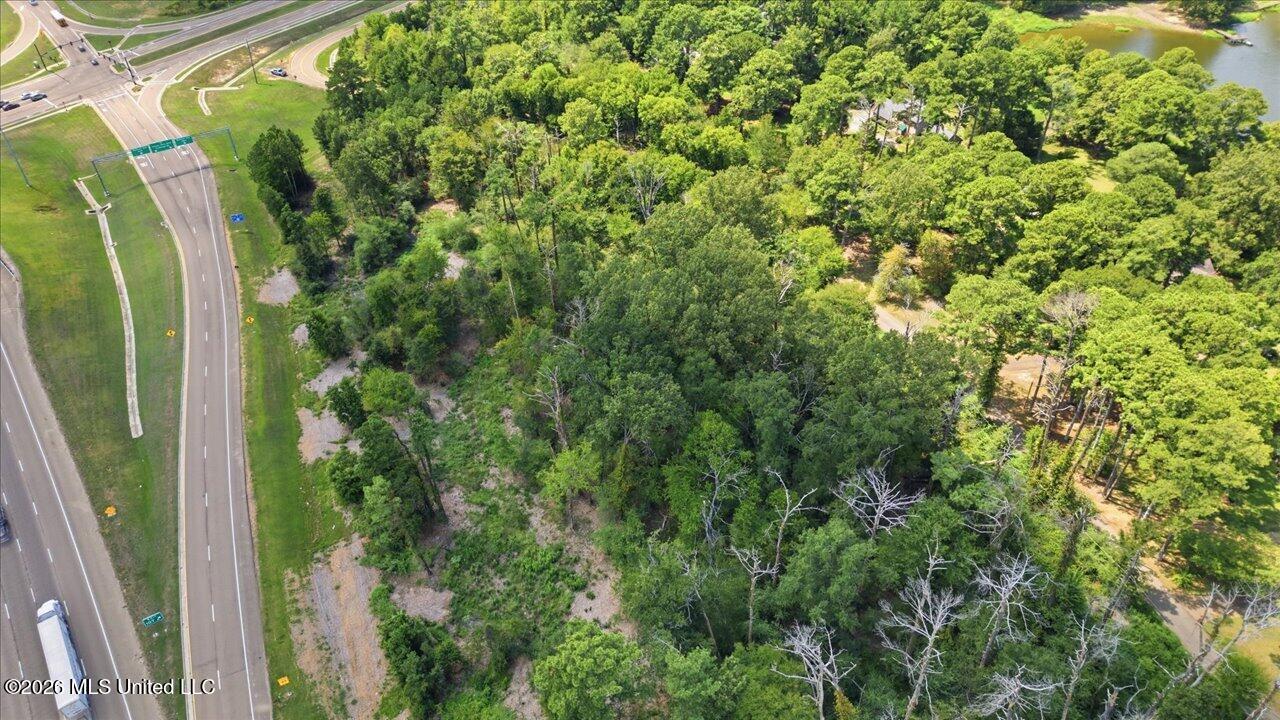 Lakeview Drive Property Photo 10