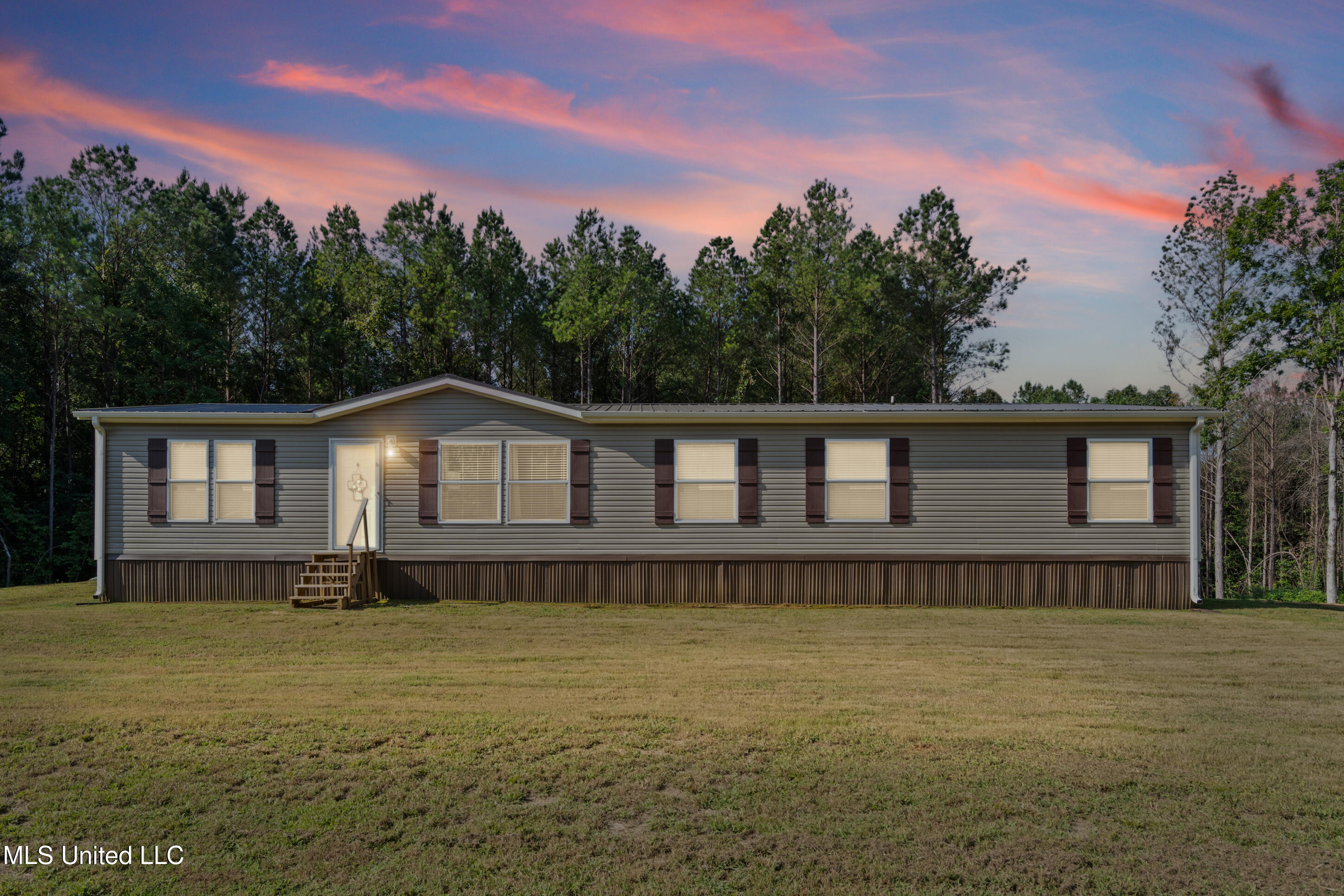 255 Ms-310 Property Photo 2