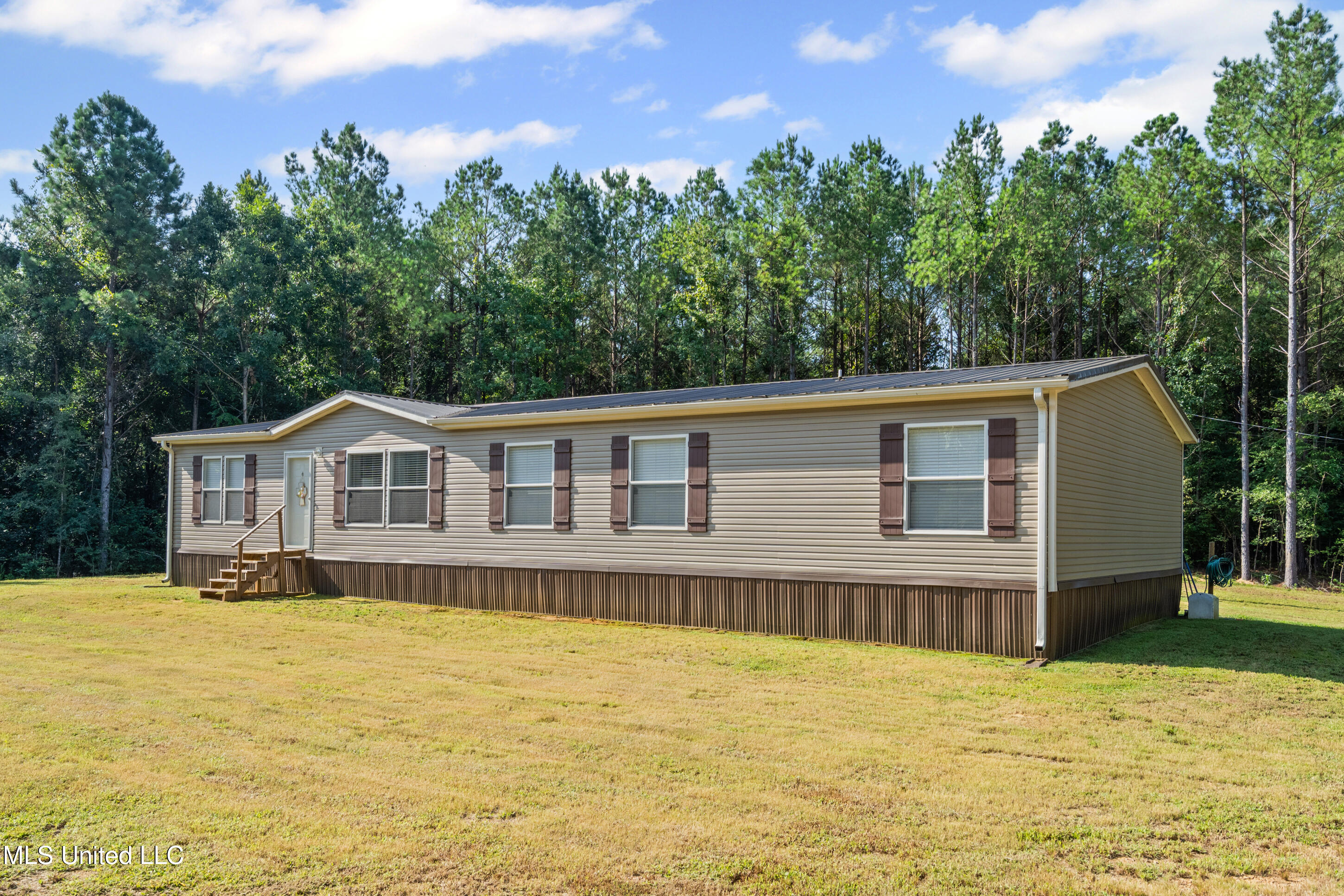 255 Ms-310 Property Photo 4